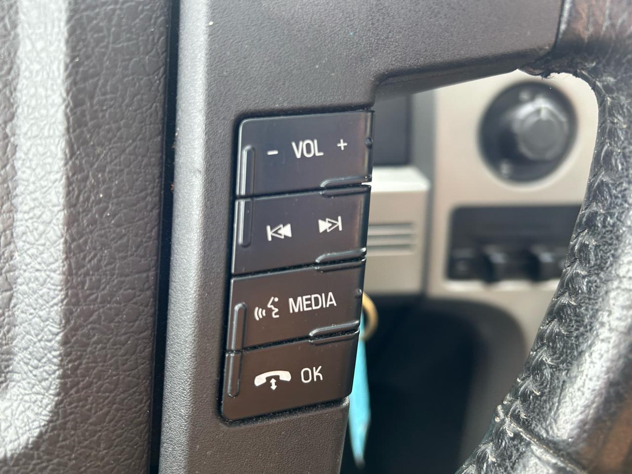 Ford F-150 XLT SuperCrew 6.5-ft. Bed 4WD 2011