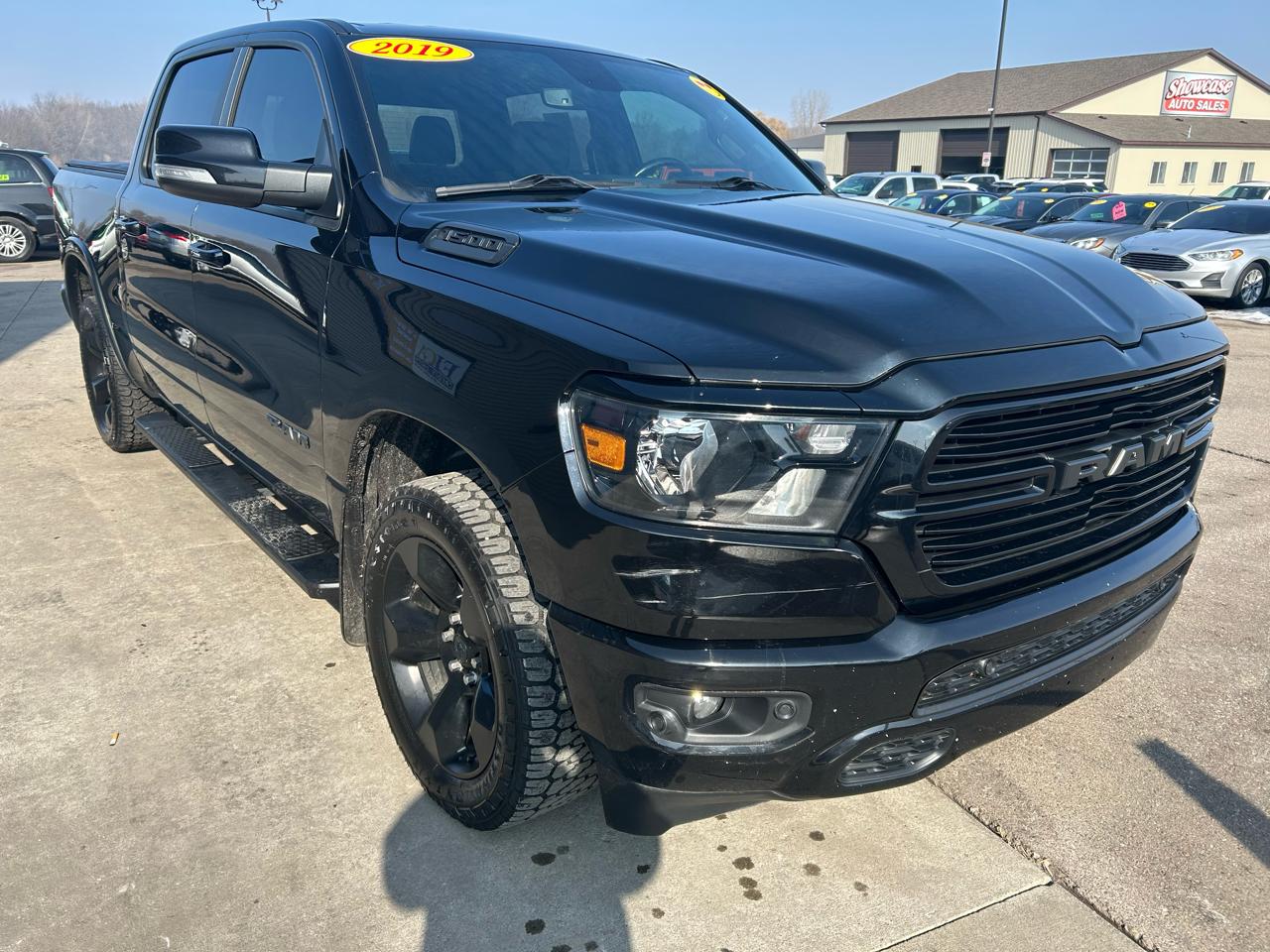 RAM 1500 Big Horn Crew Cab SWB 4WD 2019