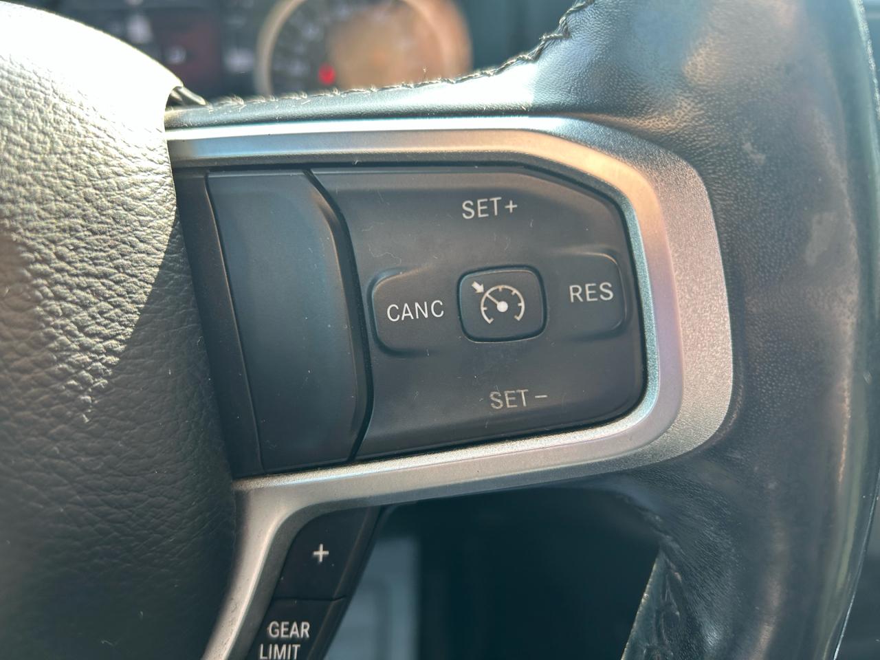 RAM 1500 Big Horn Crew Cab SWB 4WD 2019