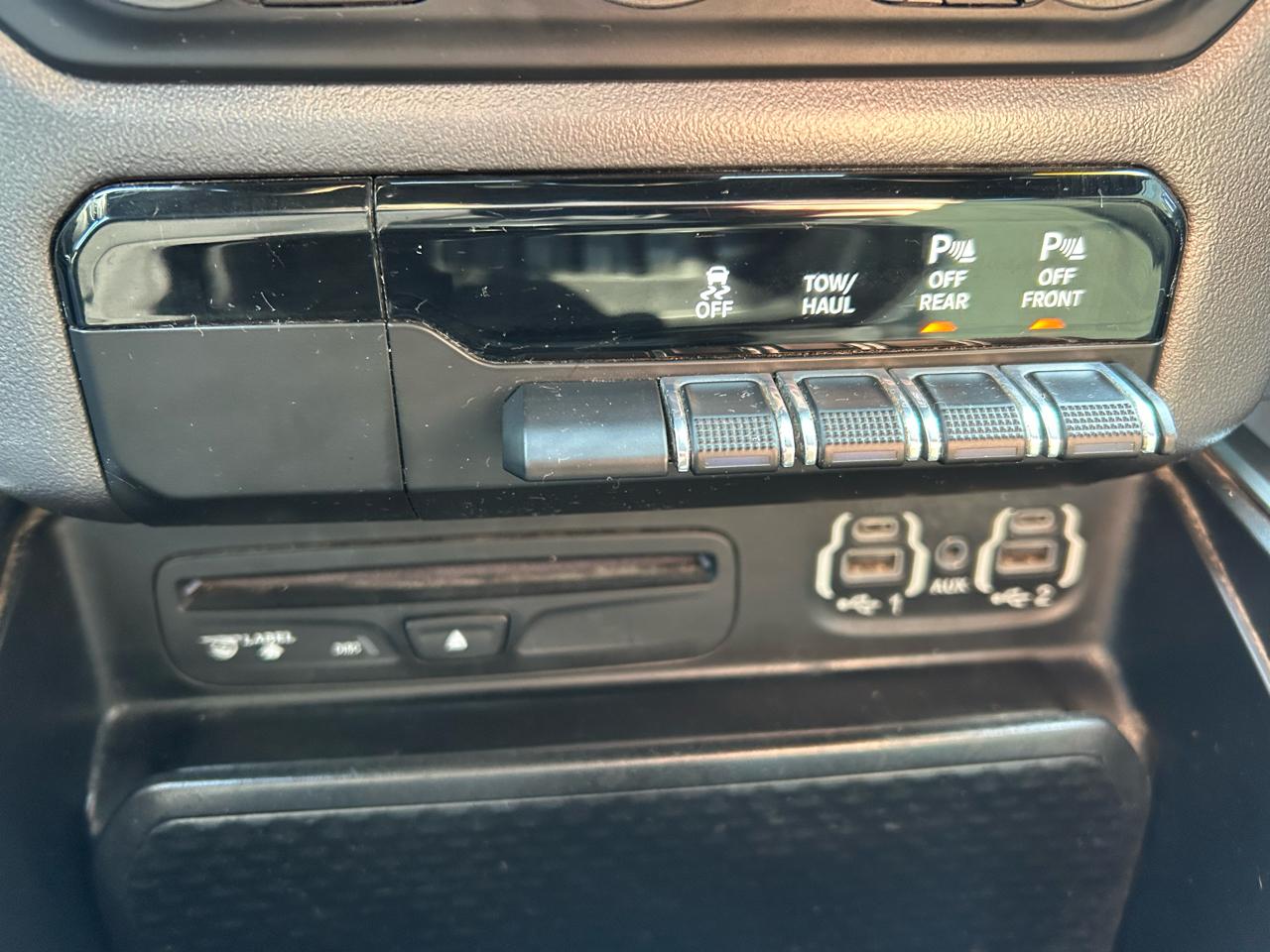 RAM 1500 Big Horn Crew Cab SWB 4WD 2019