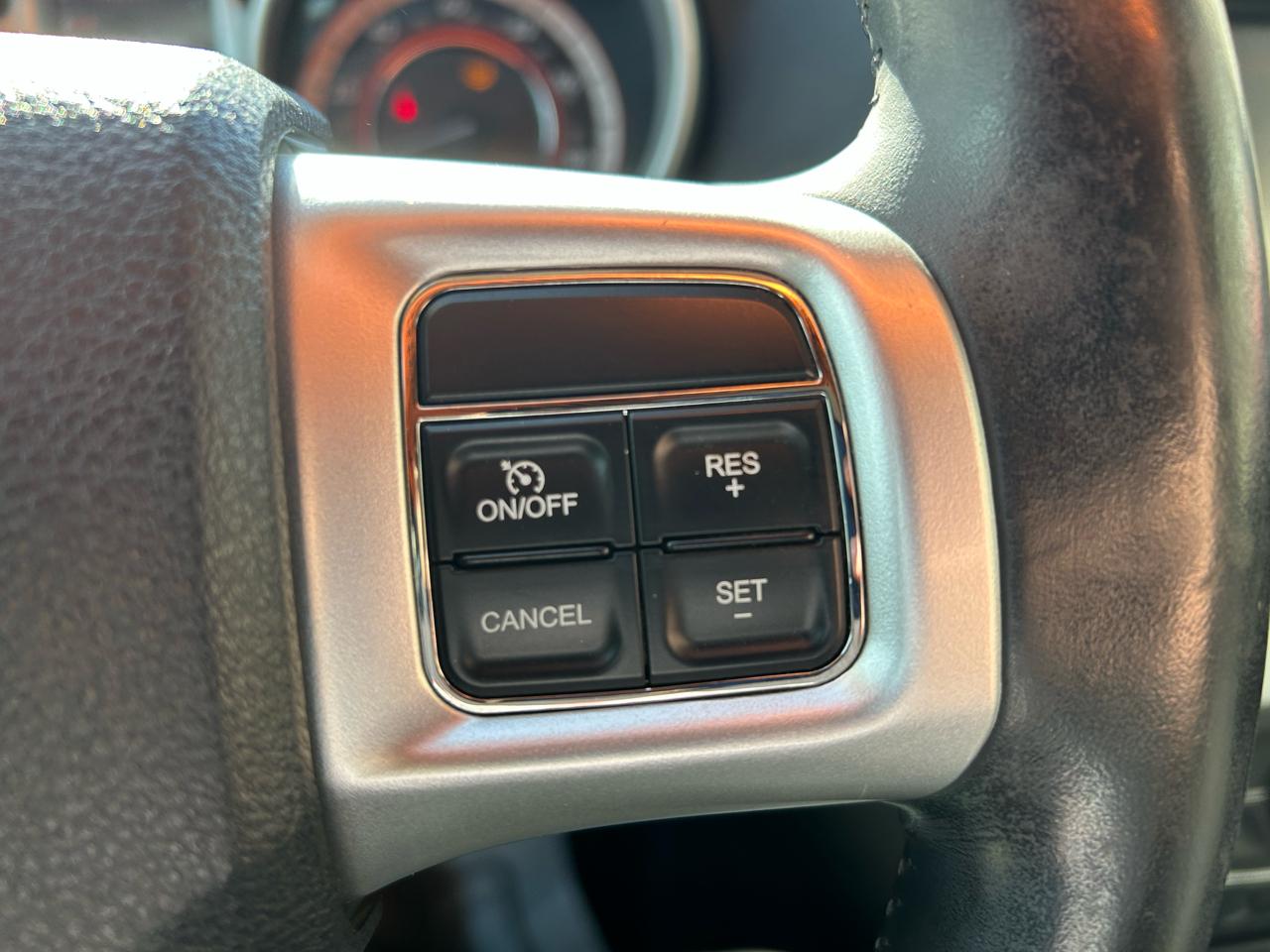 Dodge Journey Crew AWD 2011