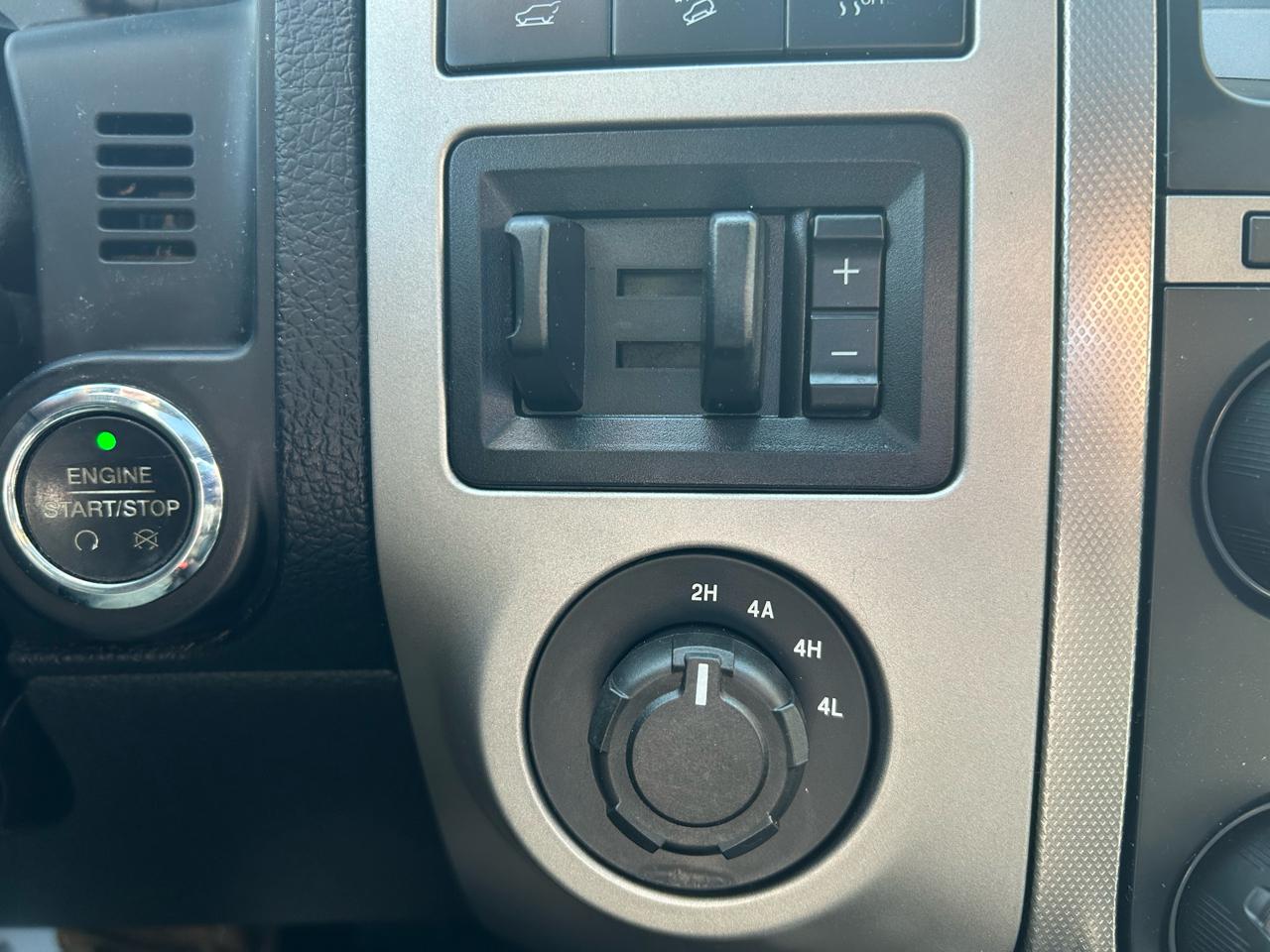 Ford Expedition EL Limited 4WD 2017