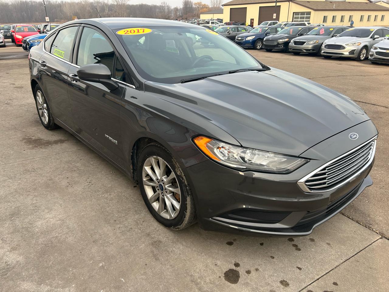 Ford Fusion Hybrid SE 2017