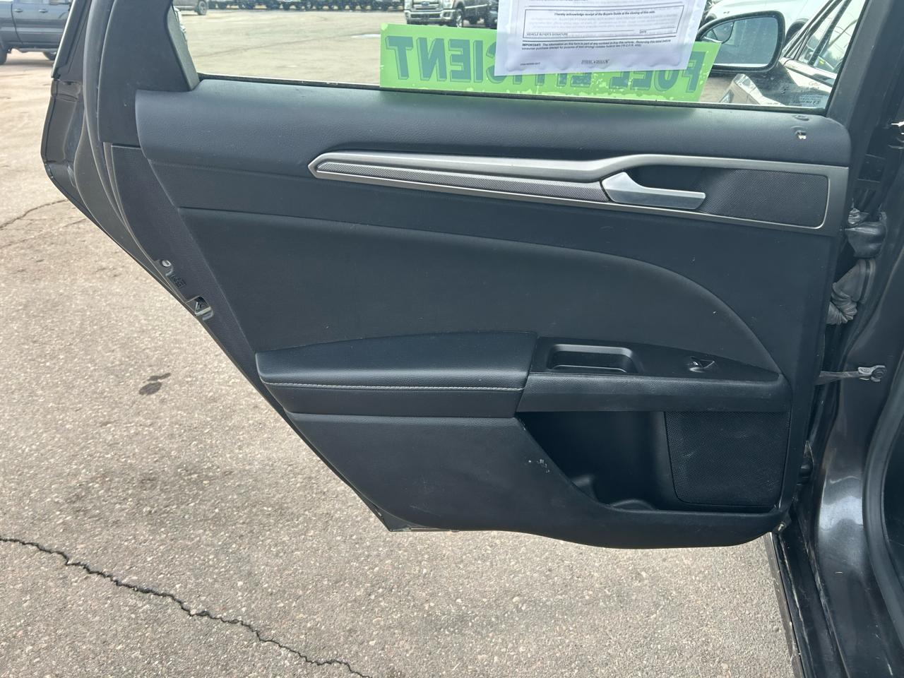 Ford Fusion Hybrid SE 2017