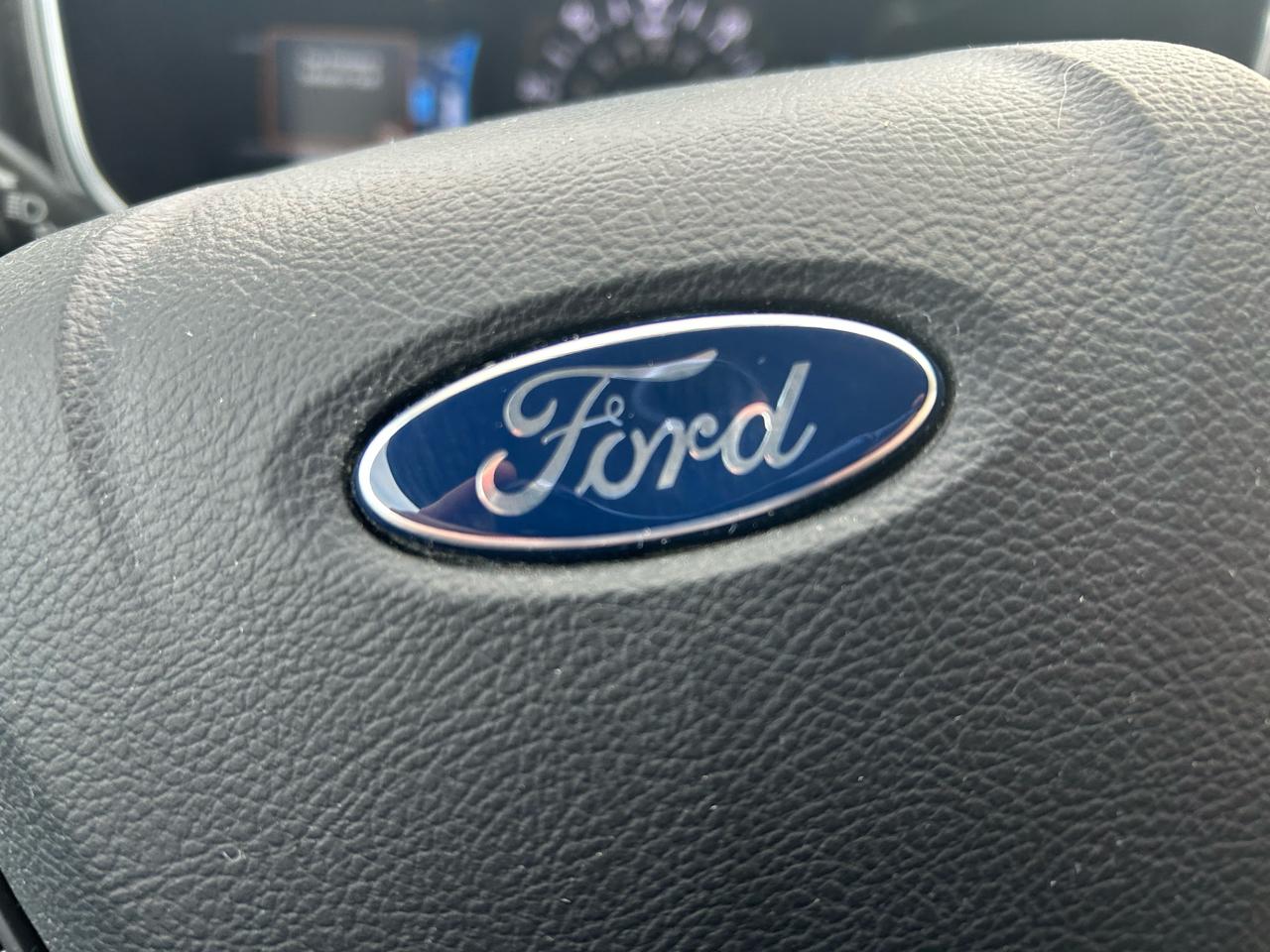 Ford Fusion Hybrid SE 2017