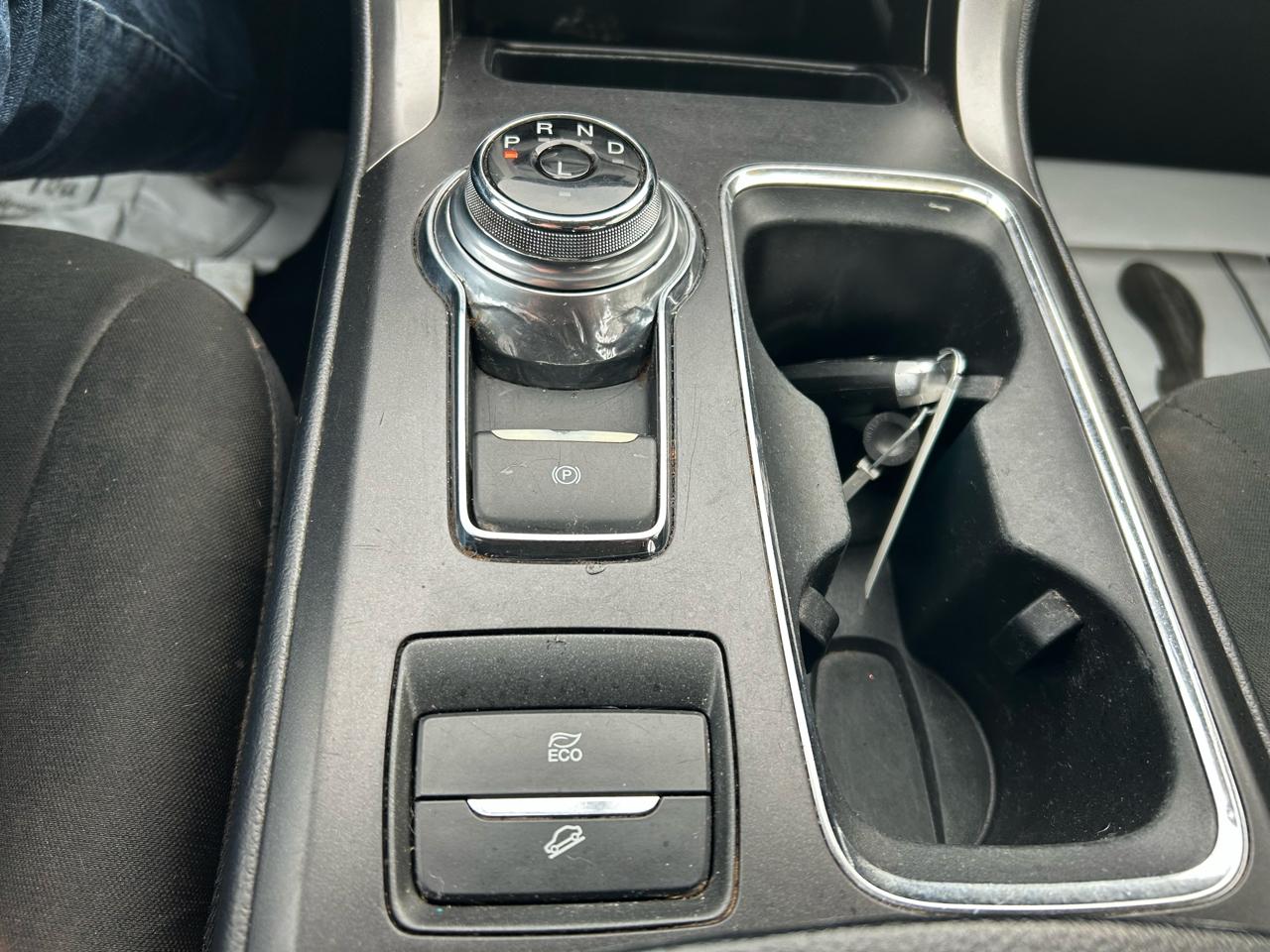 Ford Fusion Hybrid SE 2017