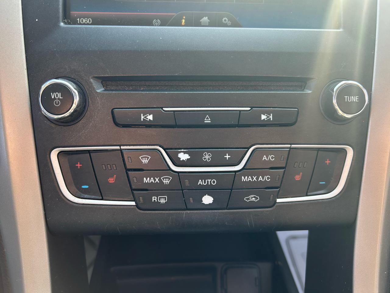 Ford Fusion SE AWD 2016