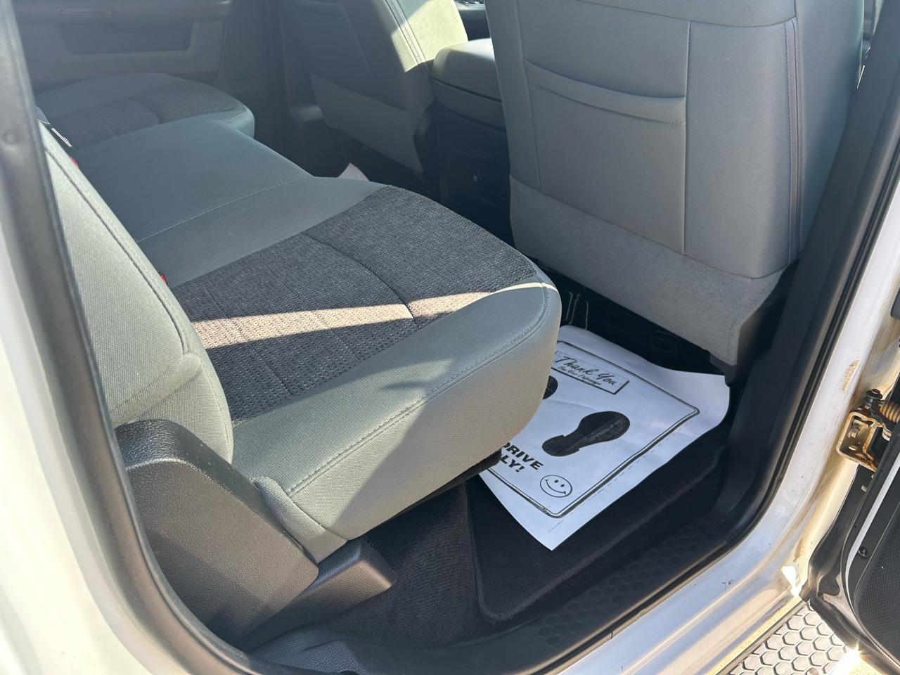 RAM 1500 SLT Crew Cab SWB 4WD 2017