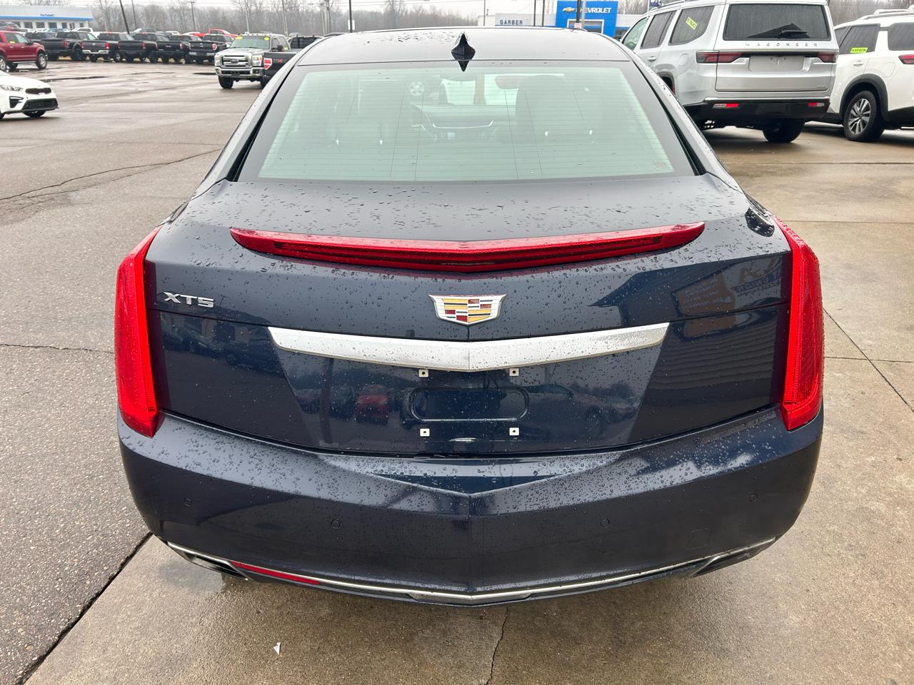 Cadillac XTS Luxury FWD 2016