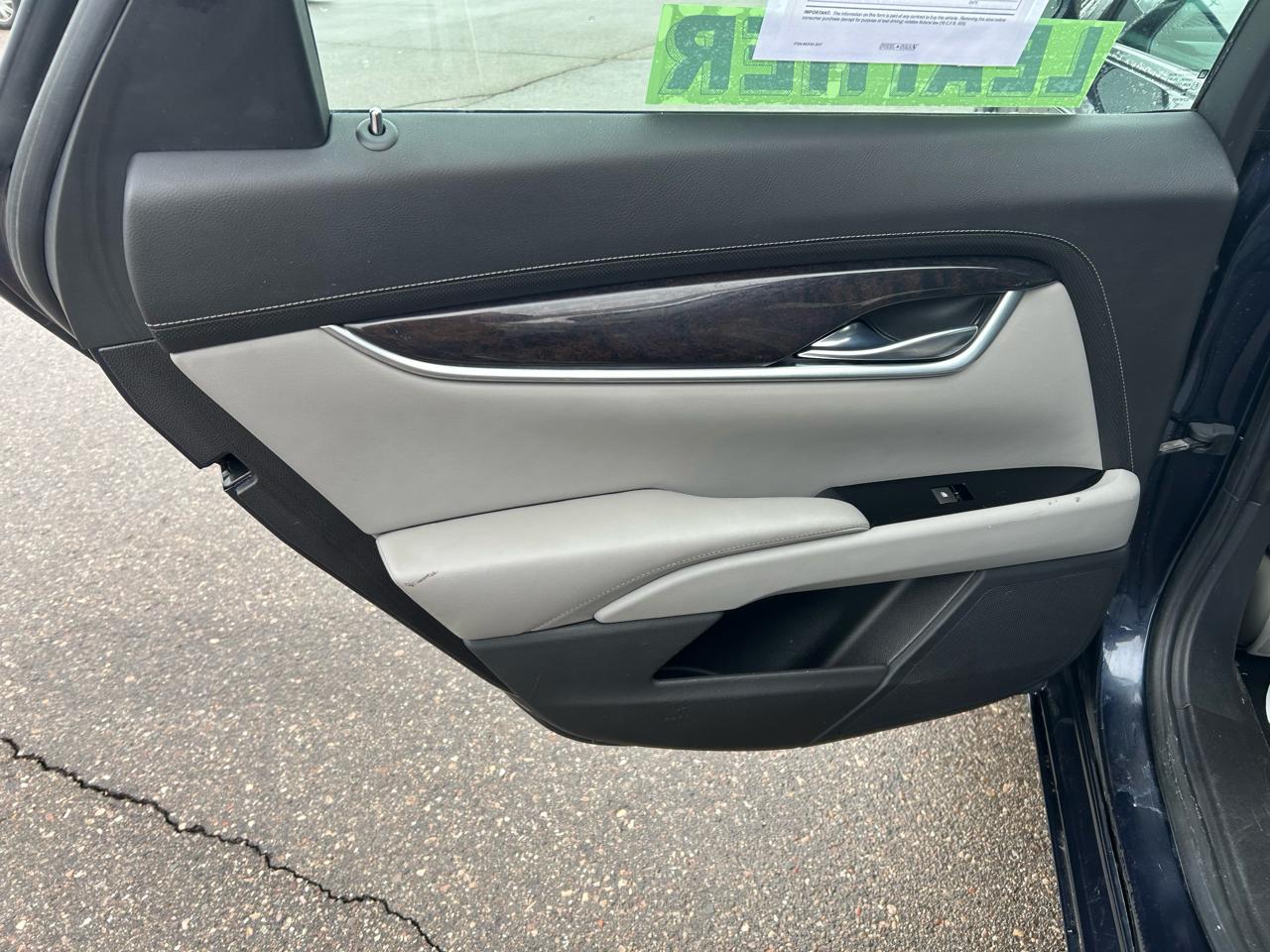 Cadillac XTS Luxury FWD 2016