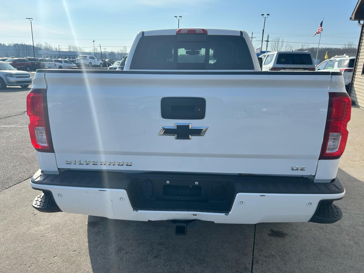 Chevrolet Silverado 1500 LTZ Double Cab Short Box 4WD 2017