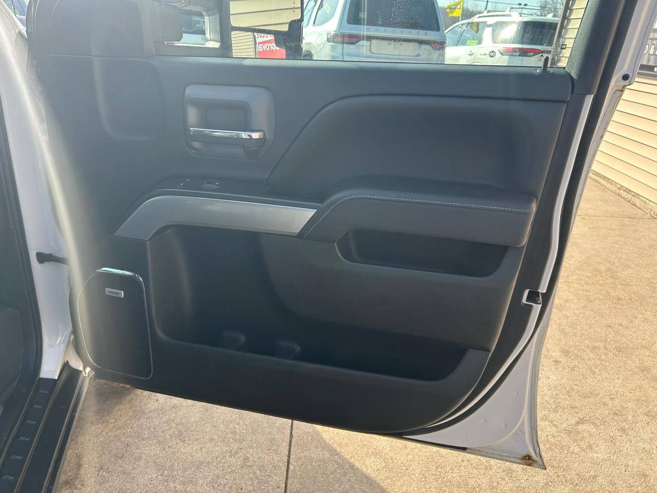 Chevrolet Silverado 1500 LTZ Double Cab Short Box 4WD 2017