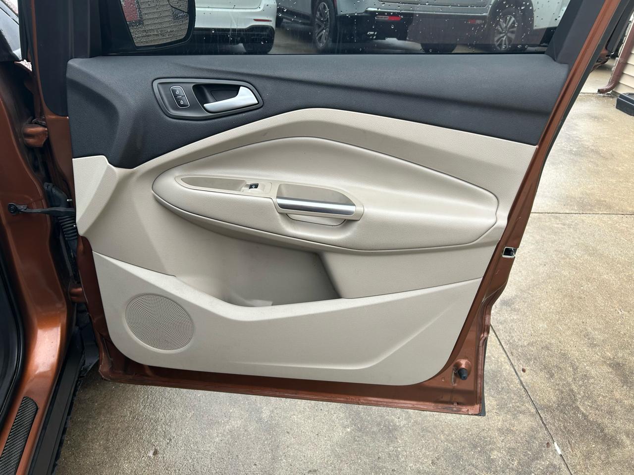 Ford Escape SE FWD 2017