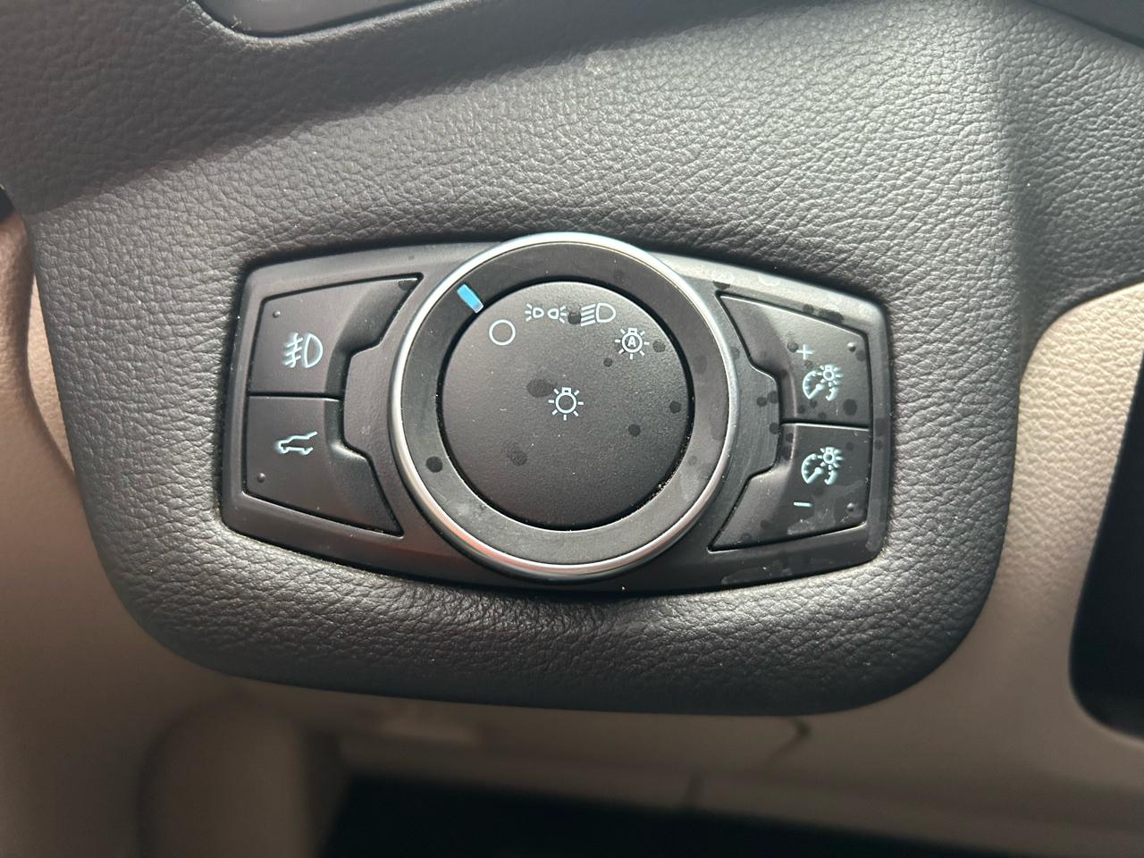 Ford Escape SE FWD 2017