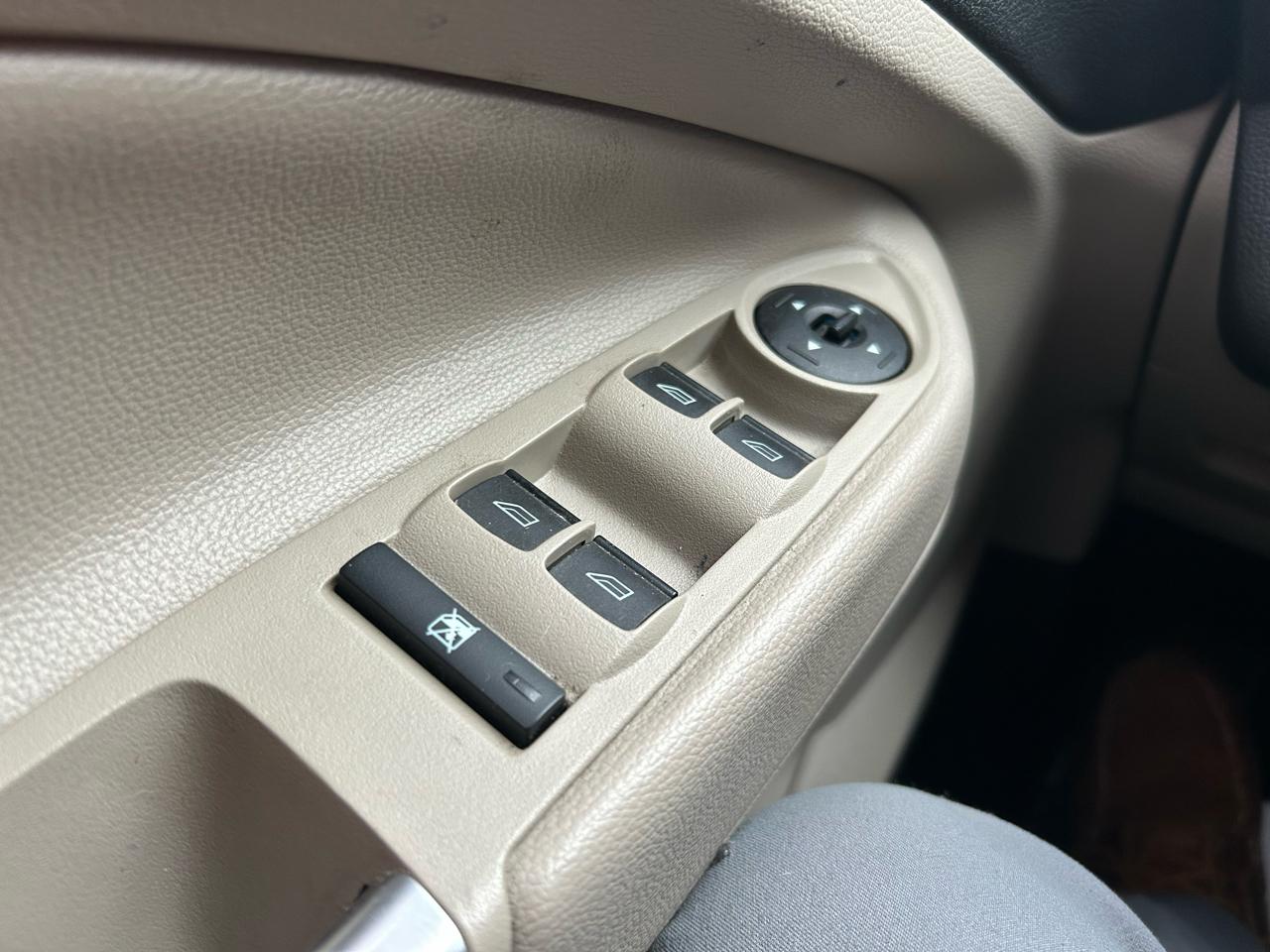 Ford Escape SE FWD 2017