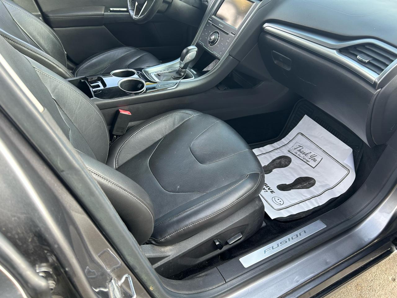 Ford Fusion Titanium AWD 2013