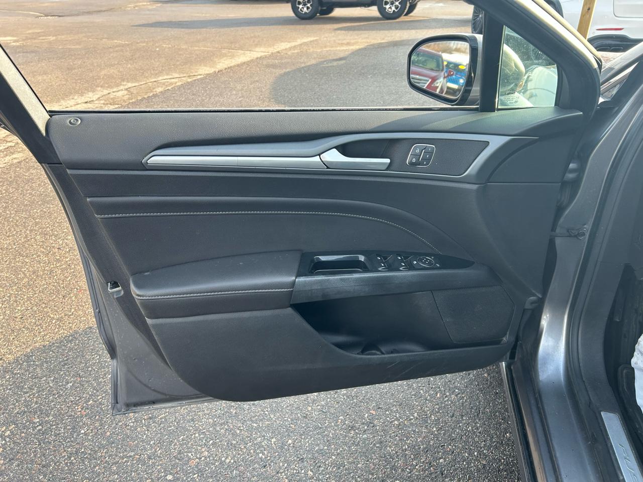 Ford Fusion Titanium AWD 2013