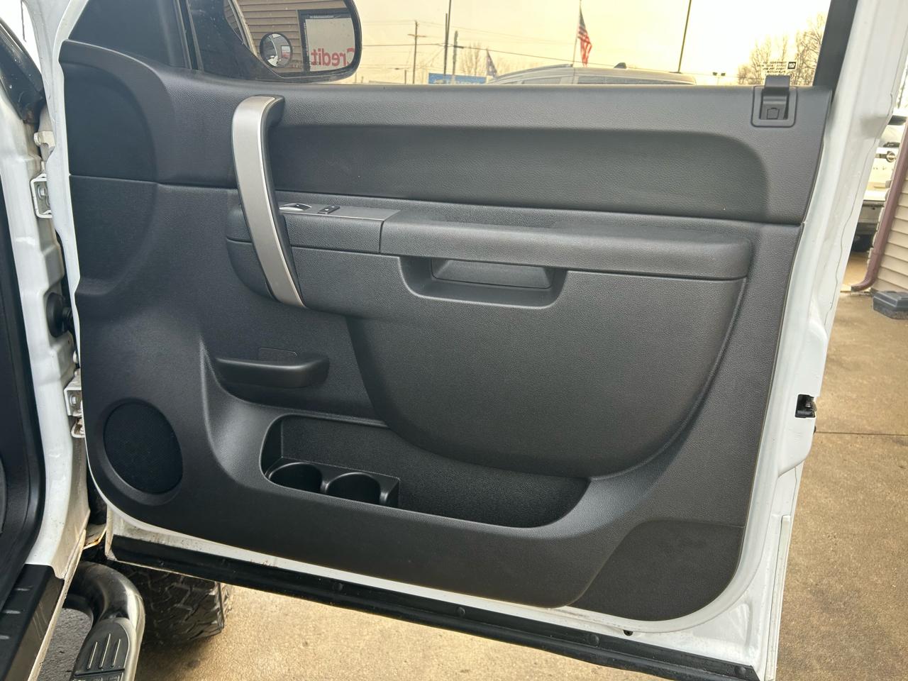 Chevrolet Silverado 1500 LT Crew Cab 4WD 2012