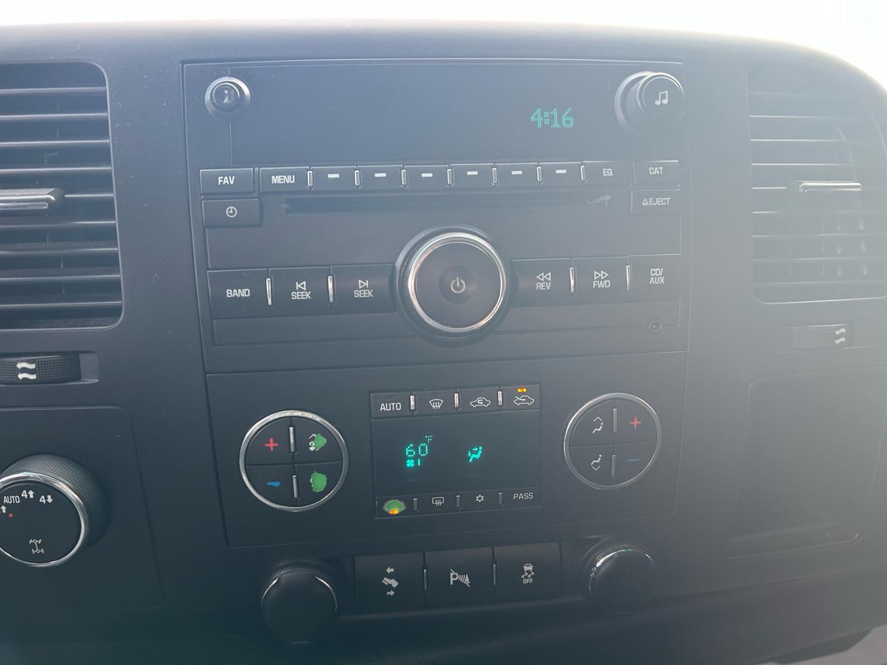 Chevrolet Silverado 1500 LT Crew Cab 4WD 2012