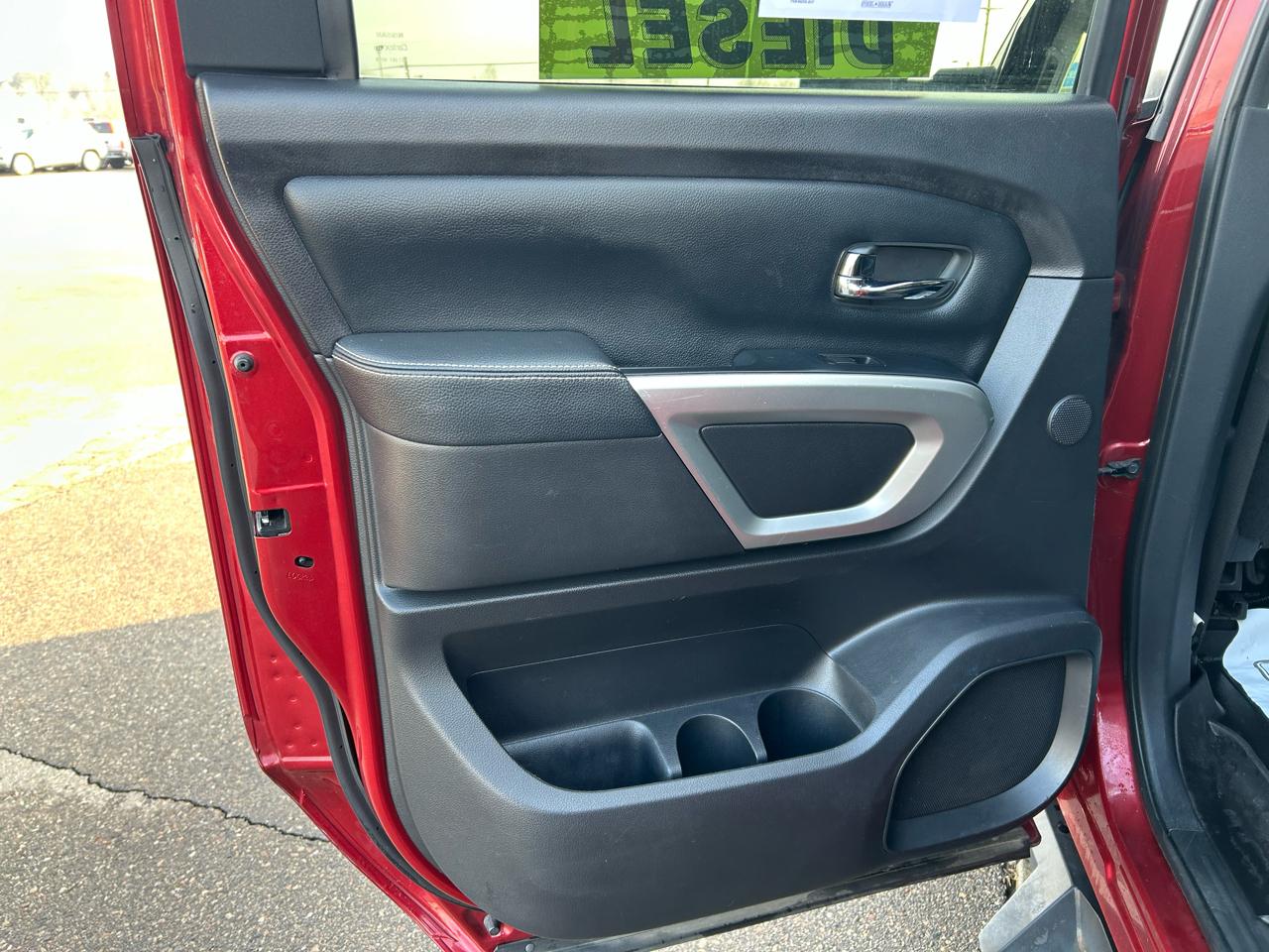 Nissan Titan XD S 4WD Diesel 2016