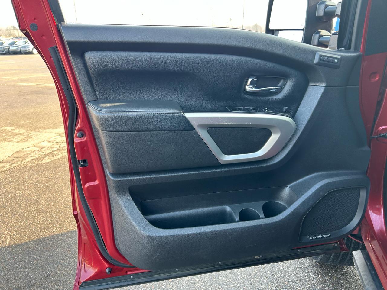 Nissan Titan XD S 4WD Diesel 2016