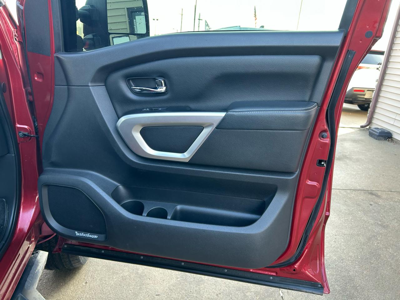 Nissan Titan XD S 4WD Diesel 2016