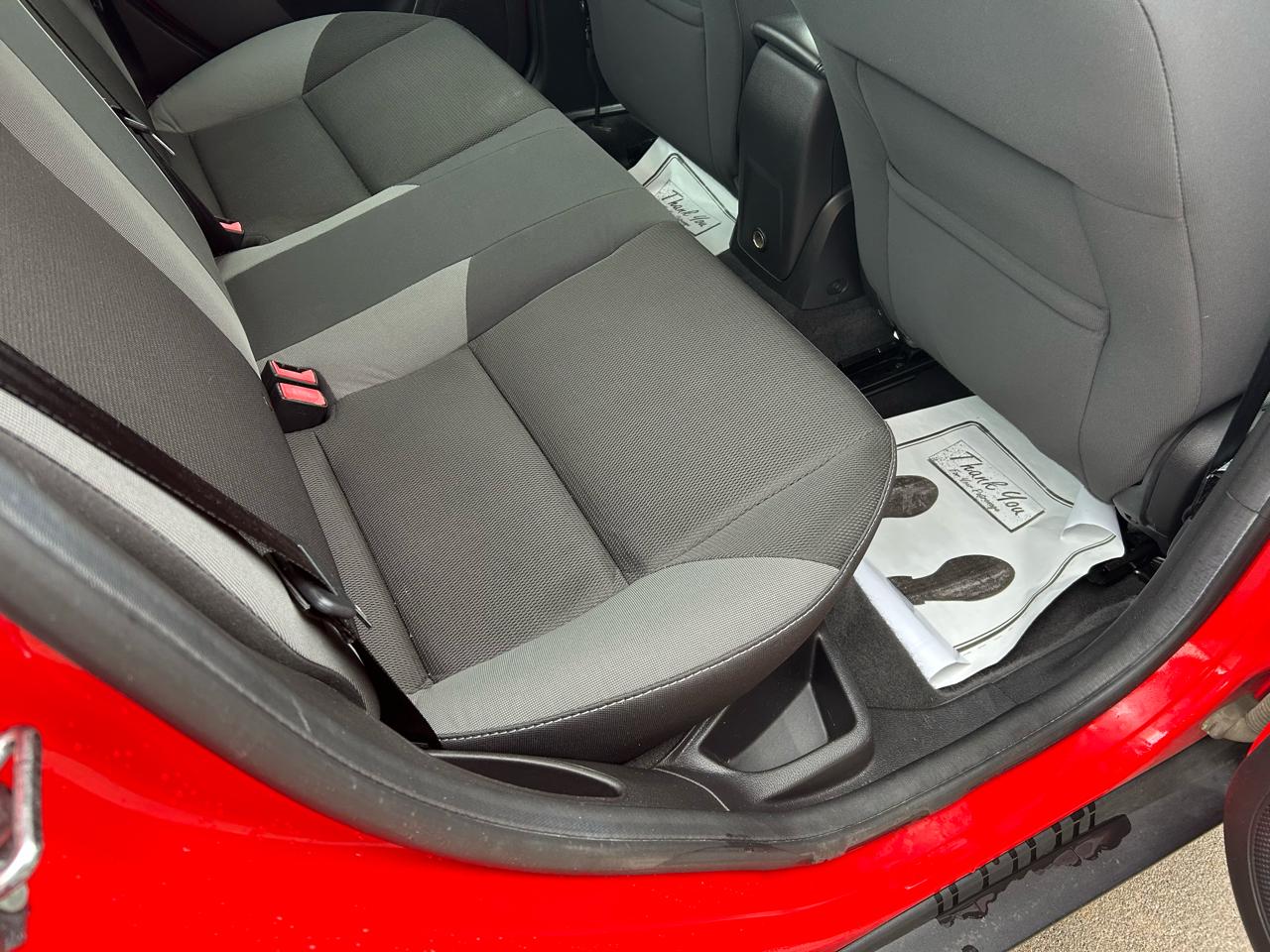 Ford Focus SE Sedan 2013