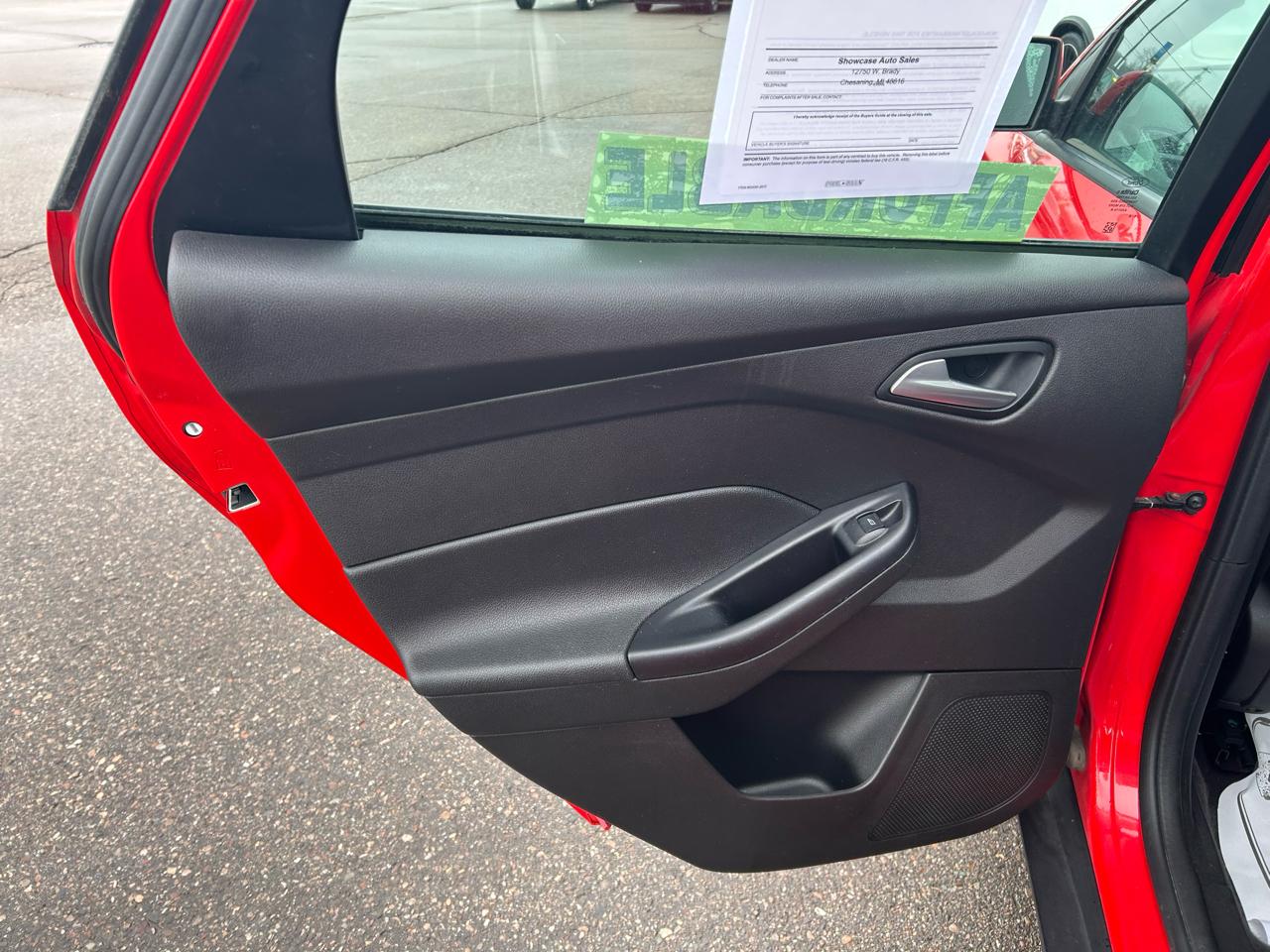 Ford Focus SE Sedan 2013