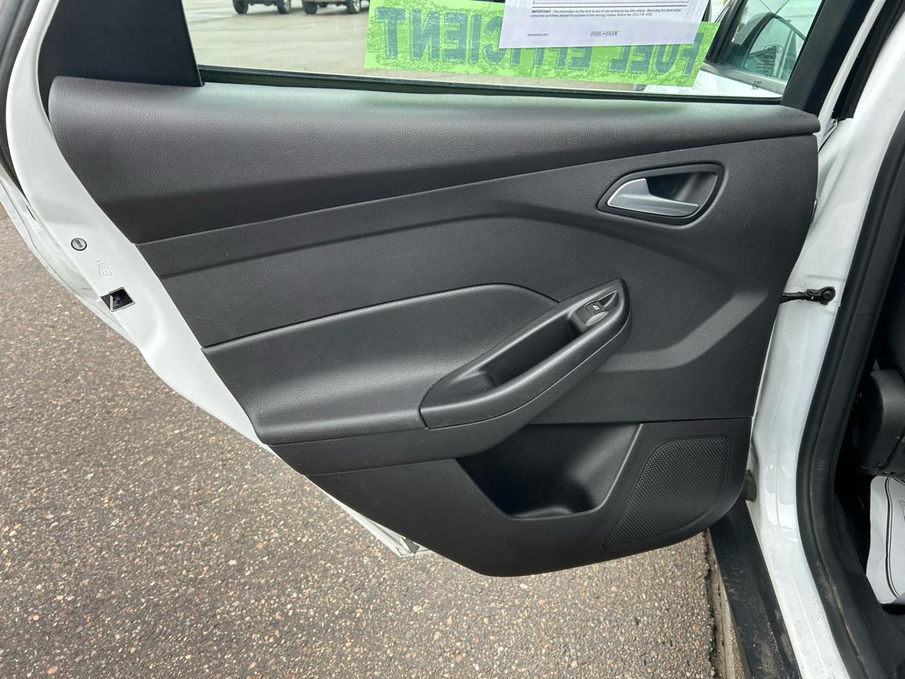 Ford Focus SE Hatch 2014