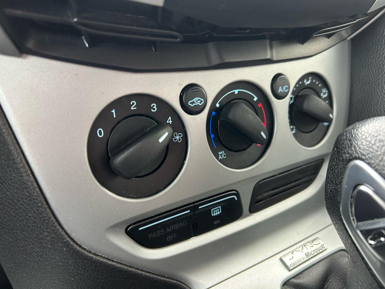 Ford Focus SE Hatch 2014