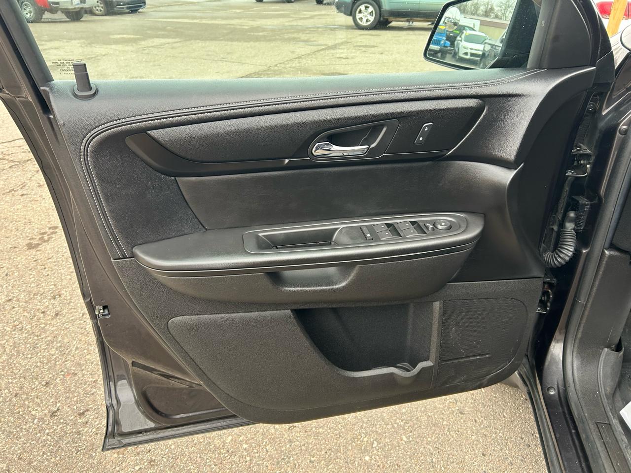 Chevrolet Traverse 1LT AWD 2013