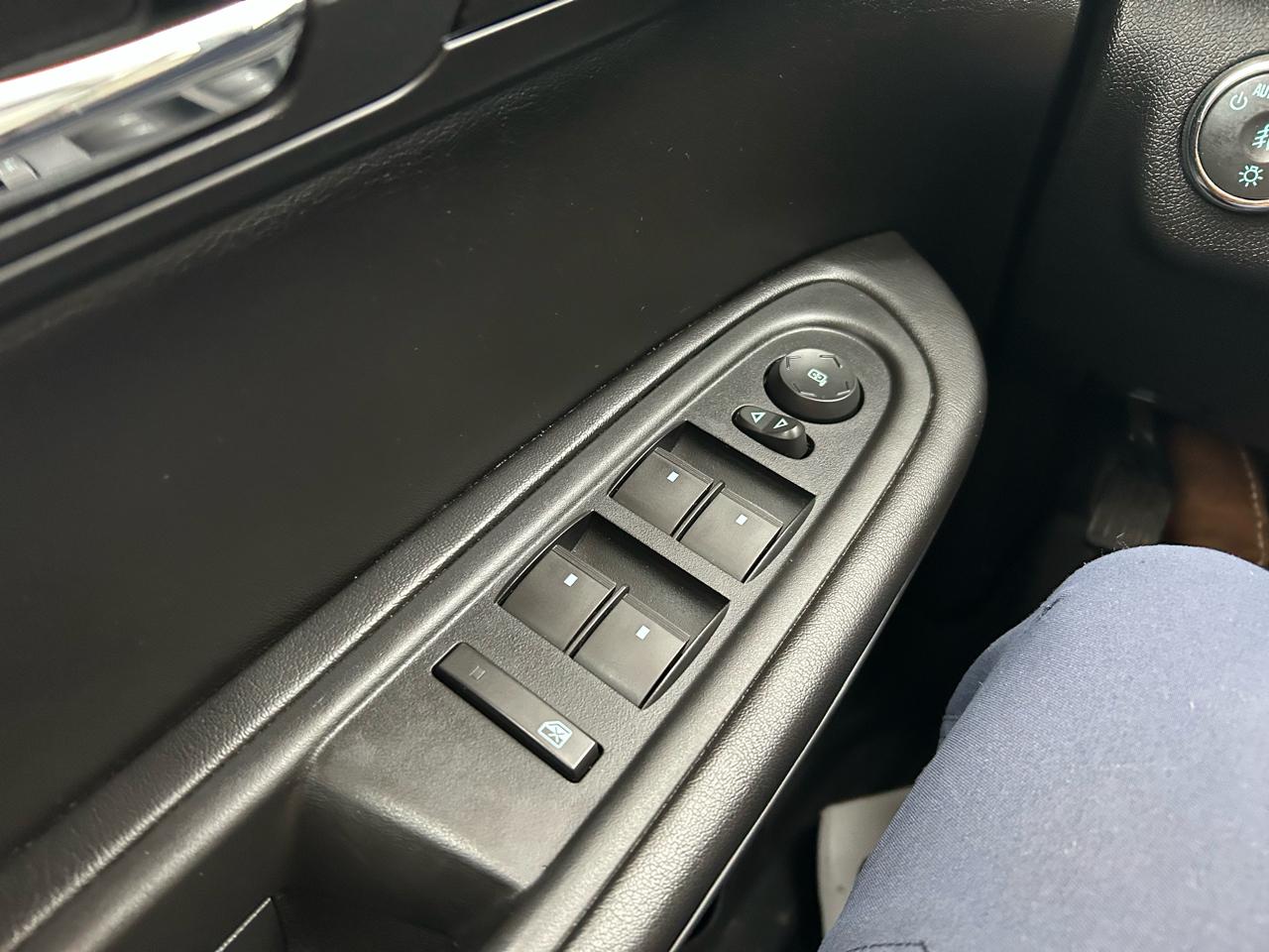 Chevrolet Traverse 1LT AWD 2013