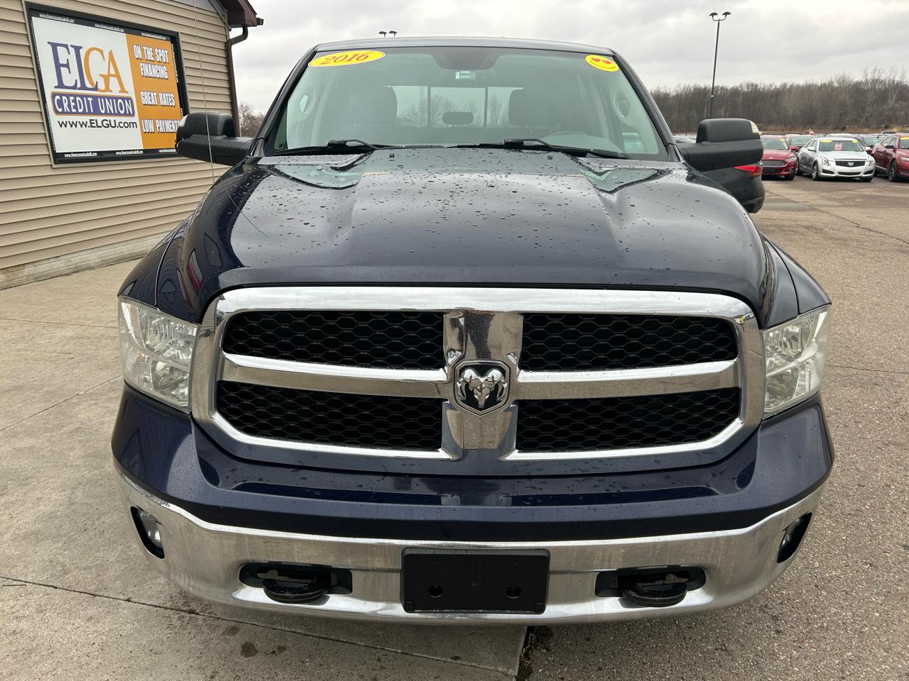 RAM 1500 SLT Crew Cab SWB 4WD 2016