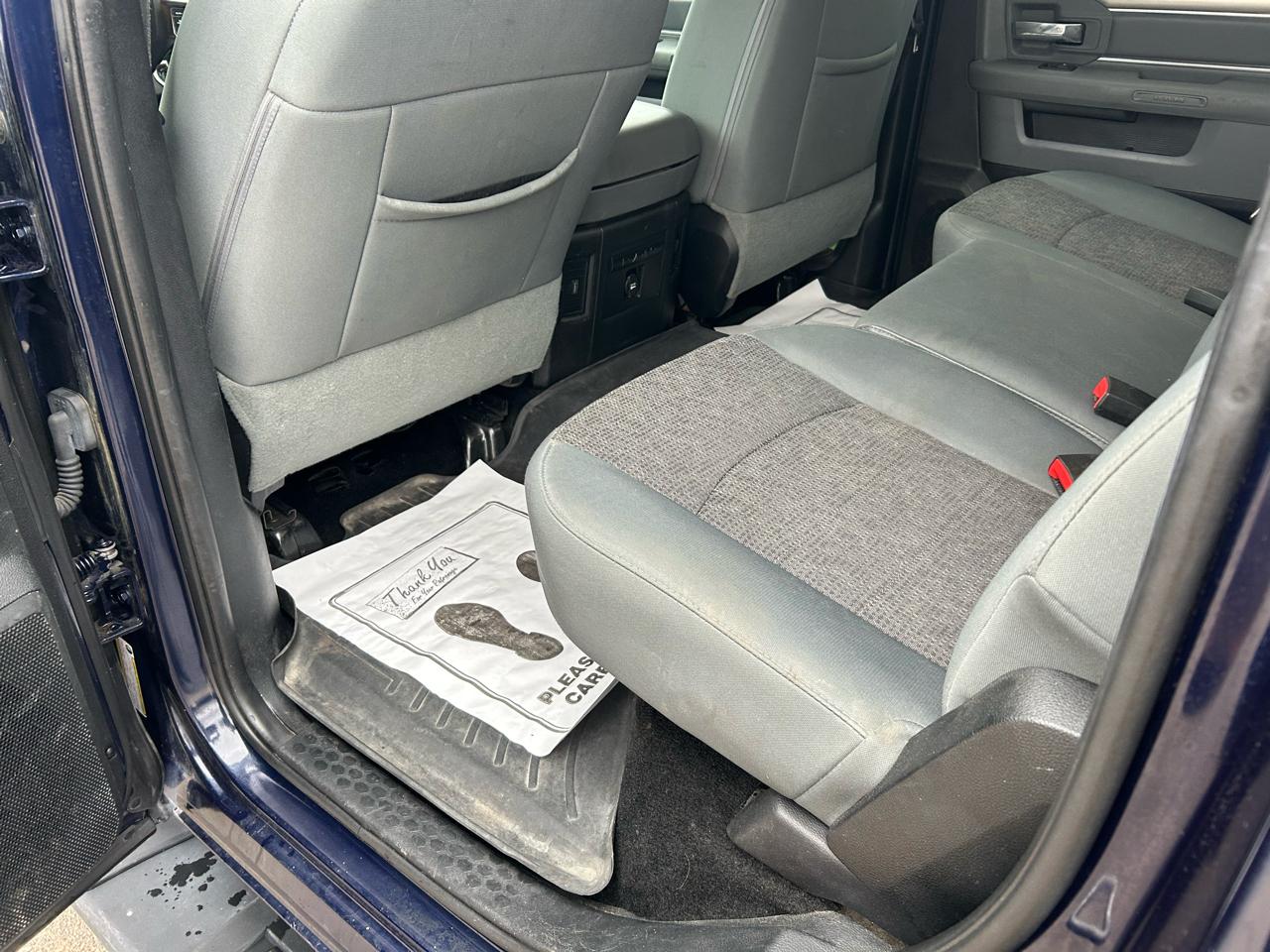 RAM 1500 SLT Crew Cab SWB 4WD 2016