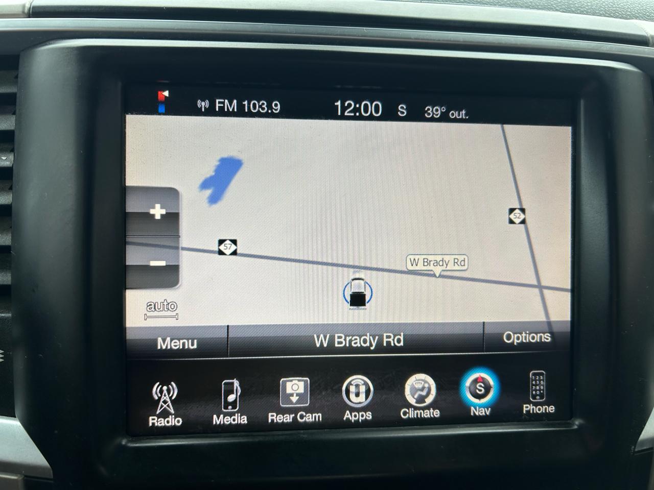 RAM 1500 SLT Crew Cab SWB 4WD 2016