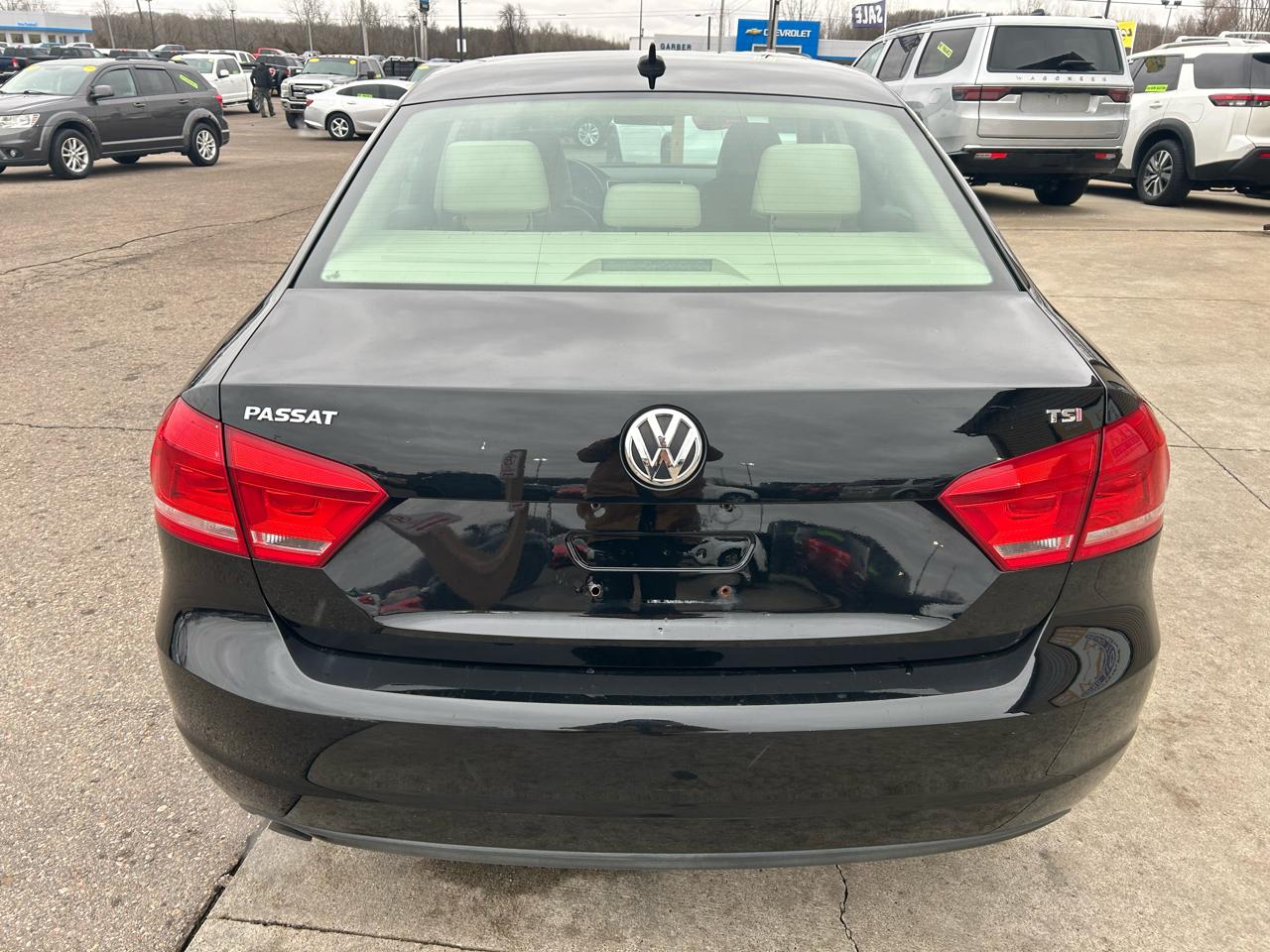 Volkswagen Passat 1.8T Wolfsburg AT 2014