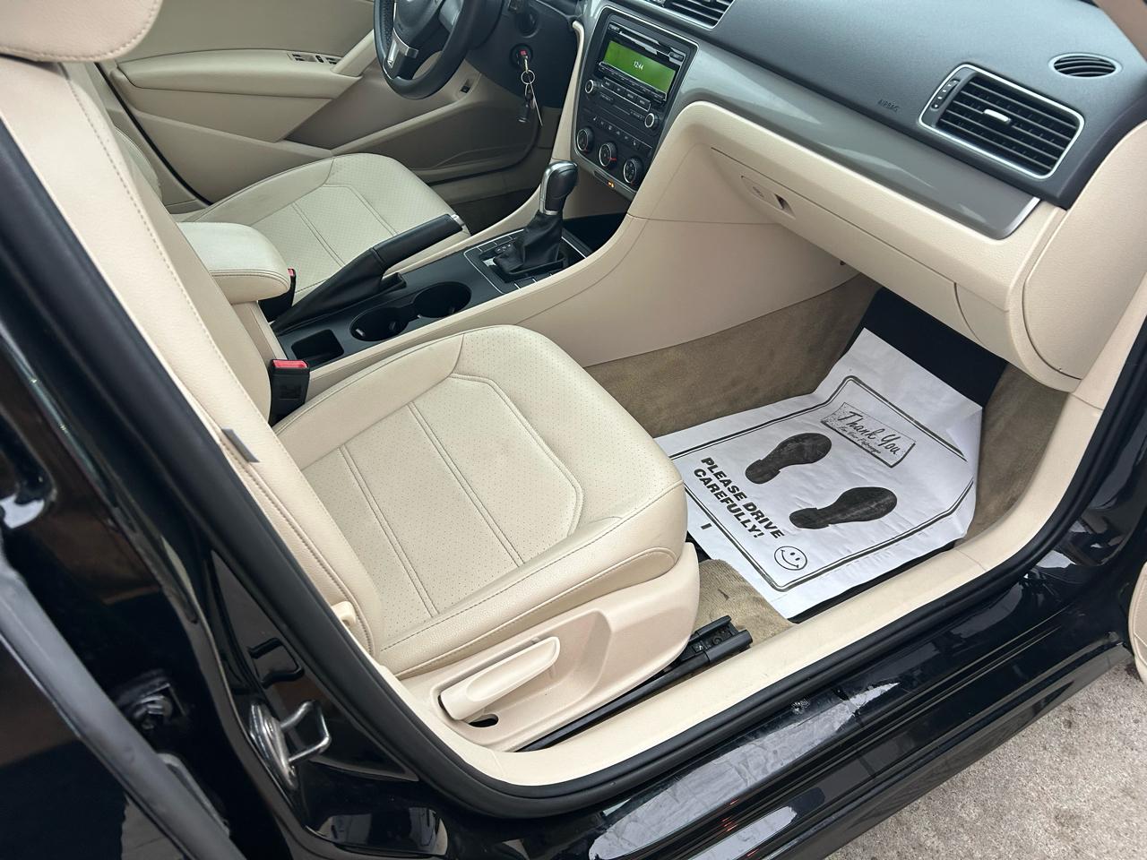 Volkswagen Passat 1.8T Wolfsburg AT 2014