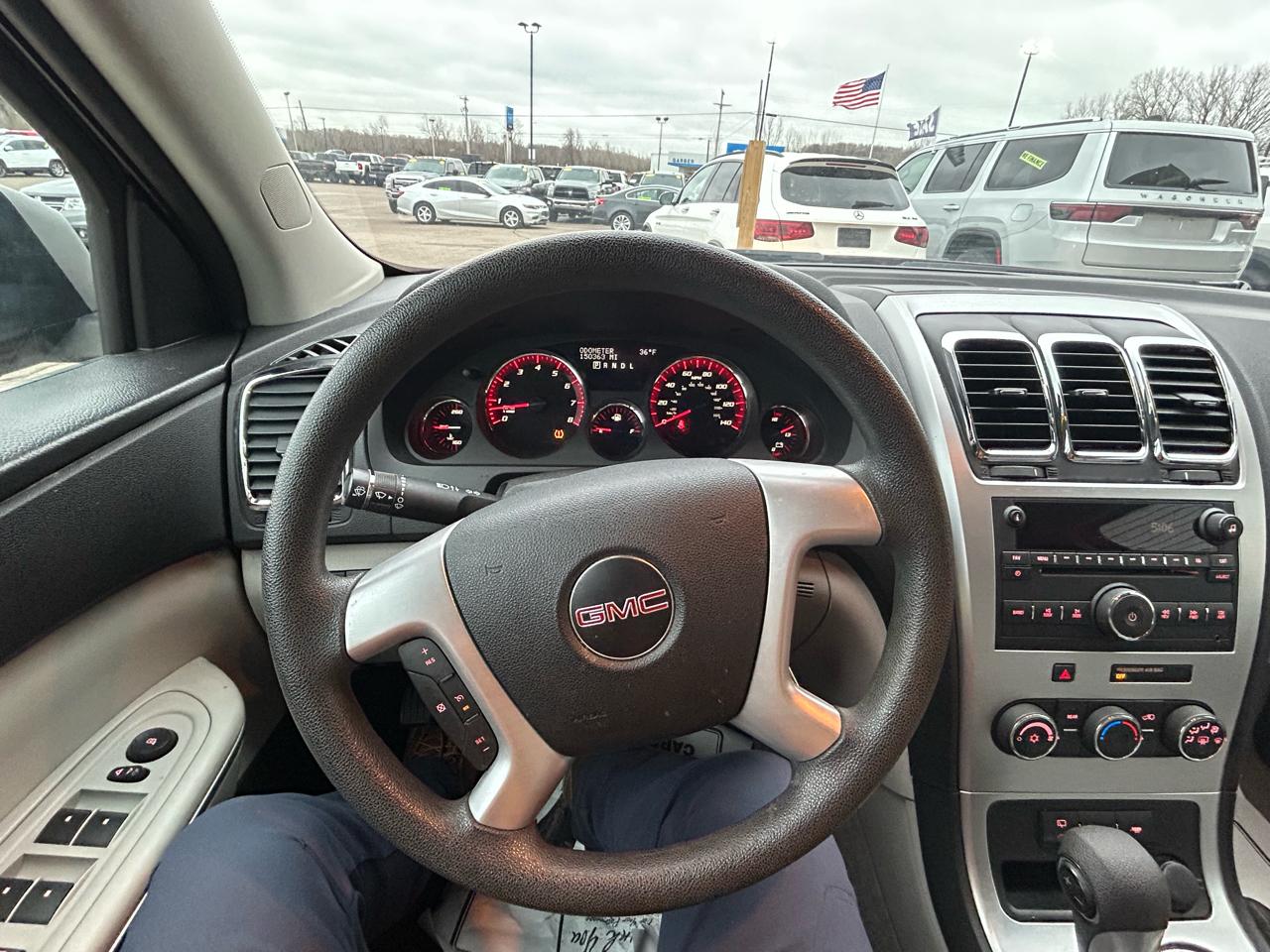 GMC Acadia SL FWD 2010