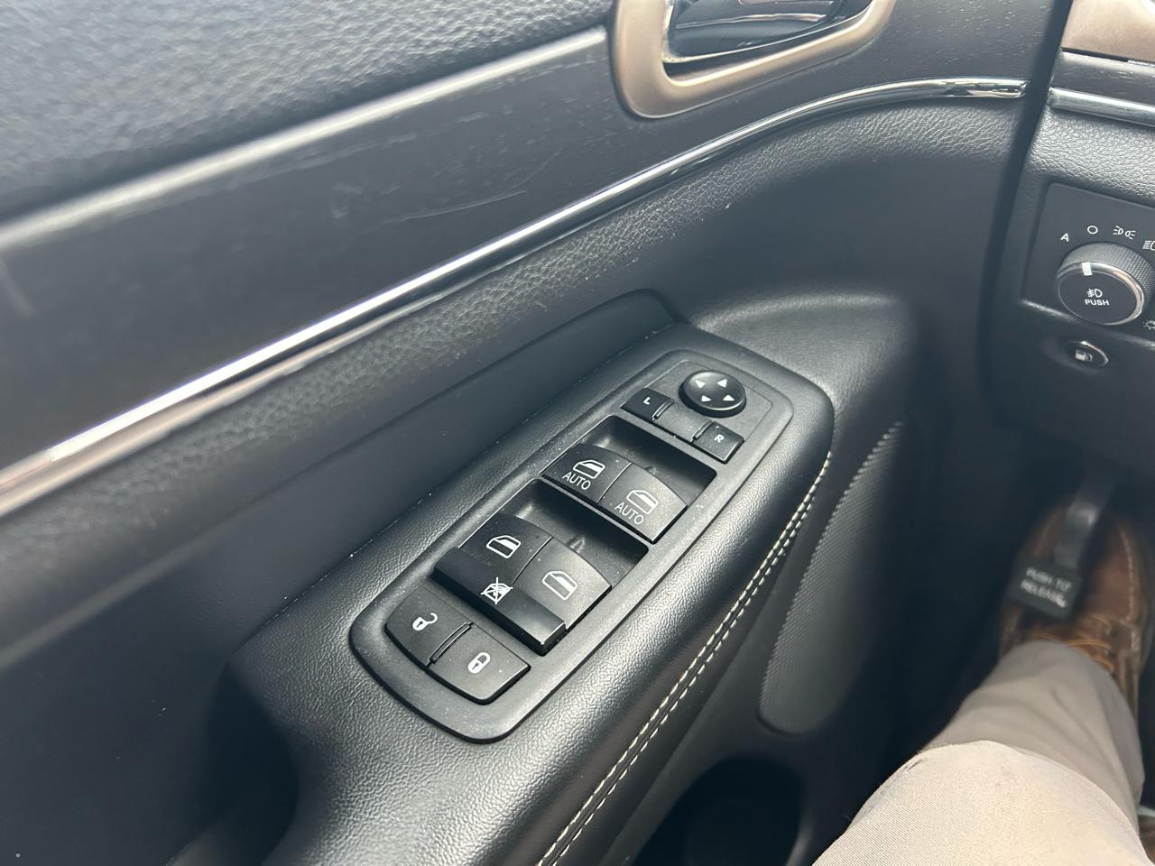 Jeep Grand Cherokee Limited 4WD 2015