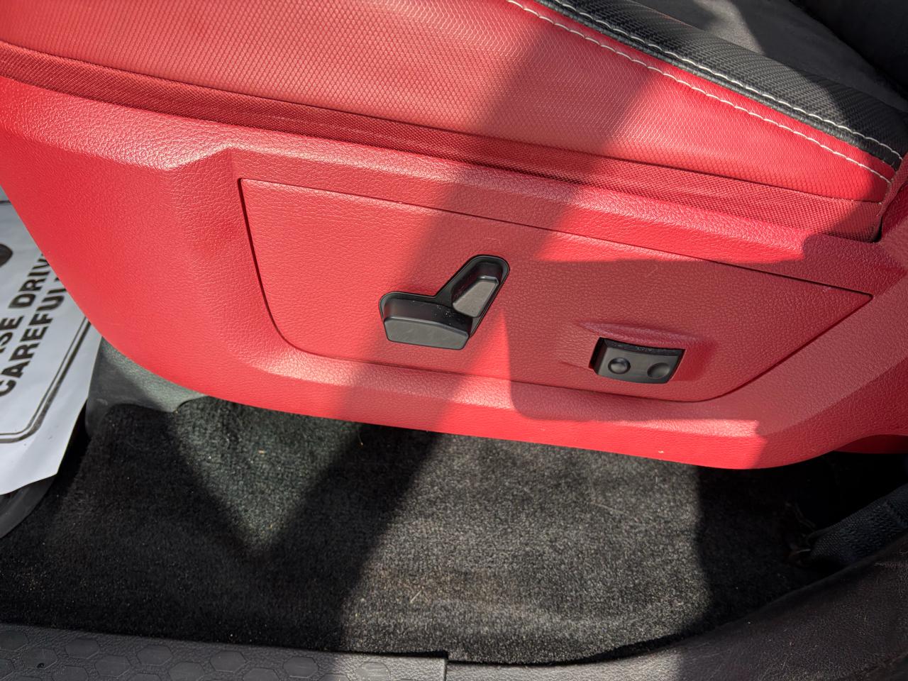 RAM 1500 Rebel Crew Cab SWB 4WD 2016