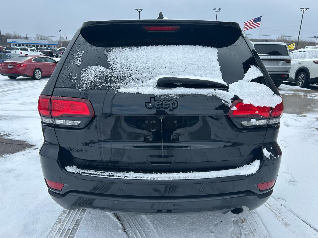 Jeep Grand Cherokee Laredo 4WD 2018