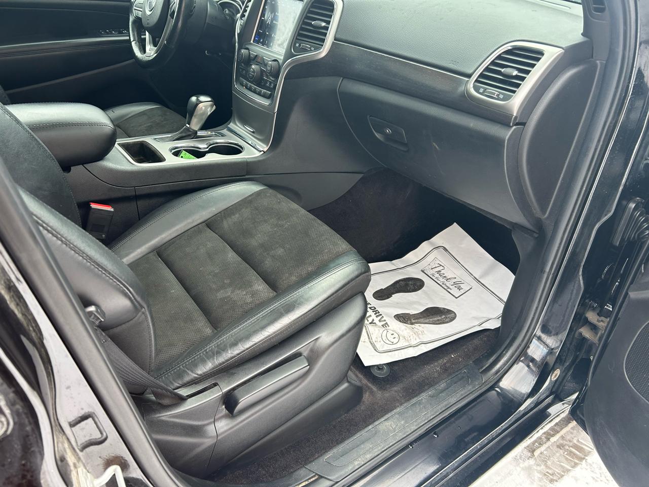 Jeep Grand Cherokee Laredo 4WD 2018