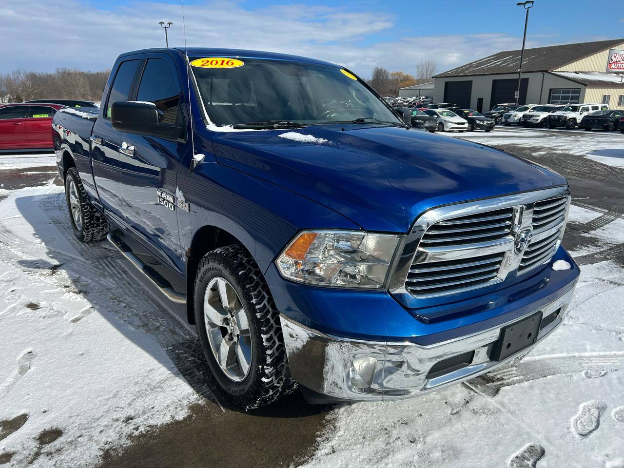 RAM 1500 SLT Quad Cab 4WD 2016