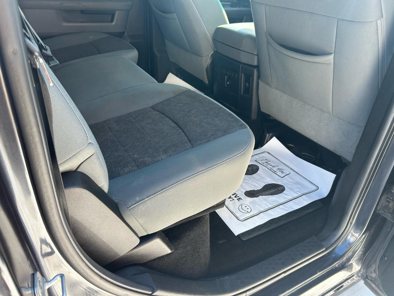 RAM 1500 SLT Crew Cab 4WD 2013