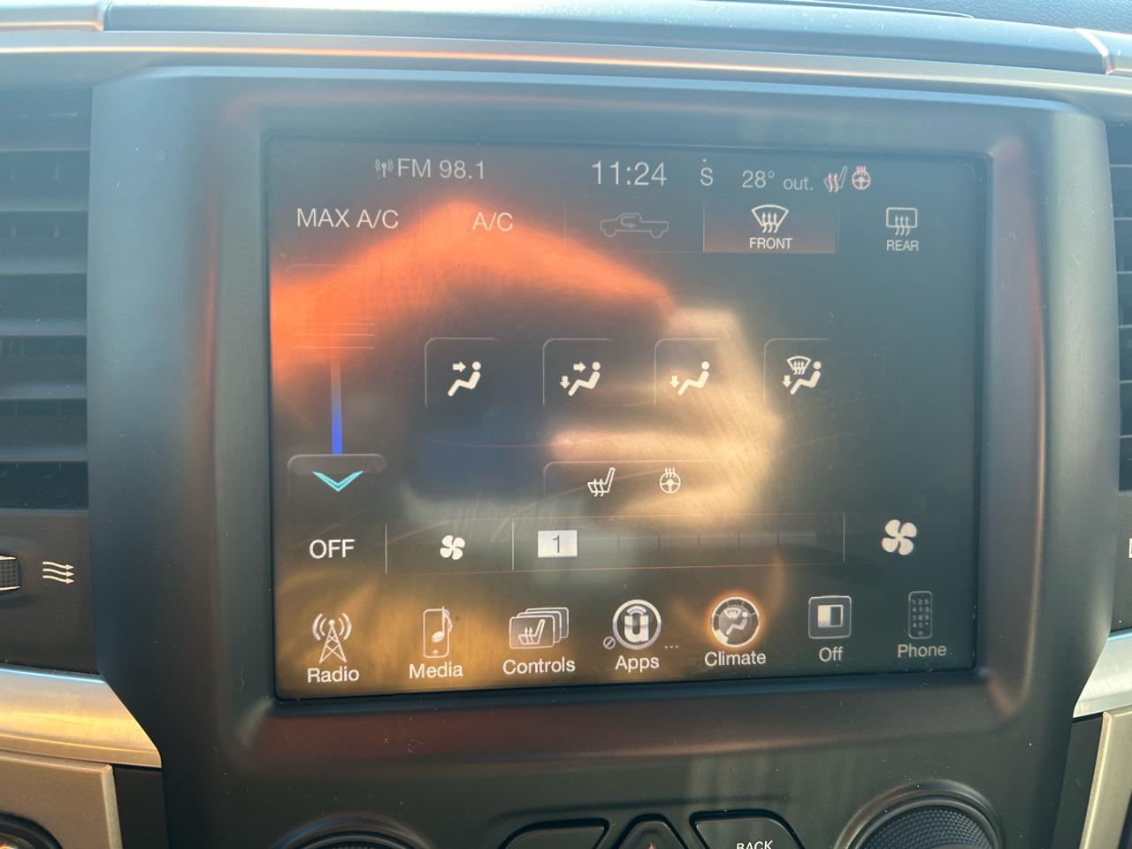 RAM 1500 SLT Crew Cab 4WD 2013