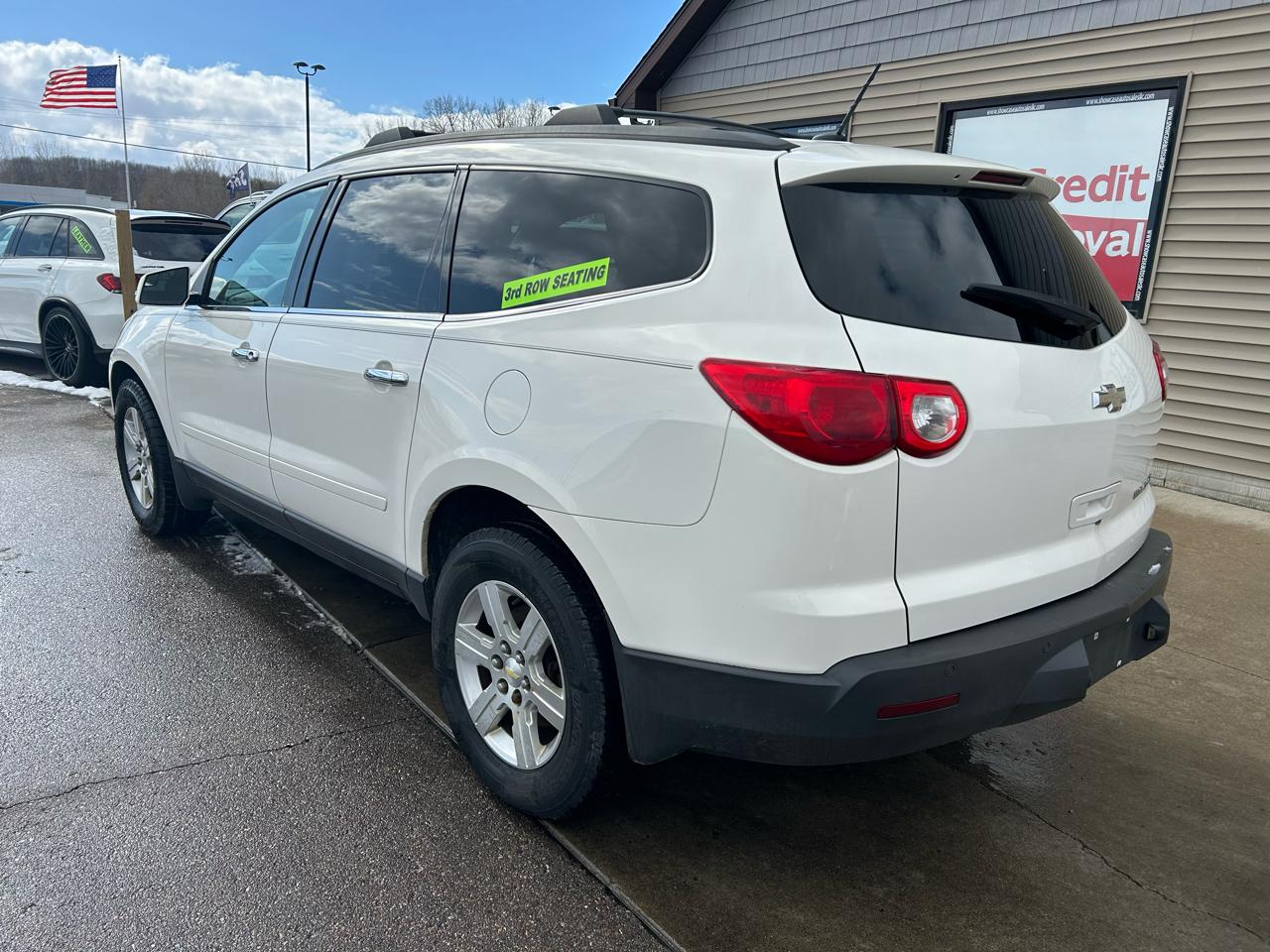 Chevrolet Traverse LT FWD 2011