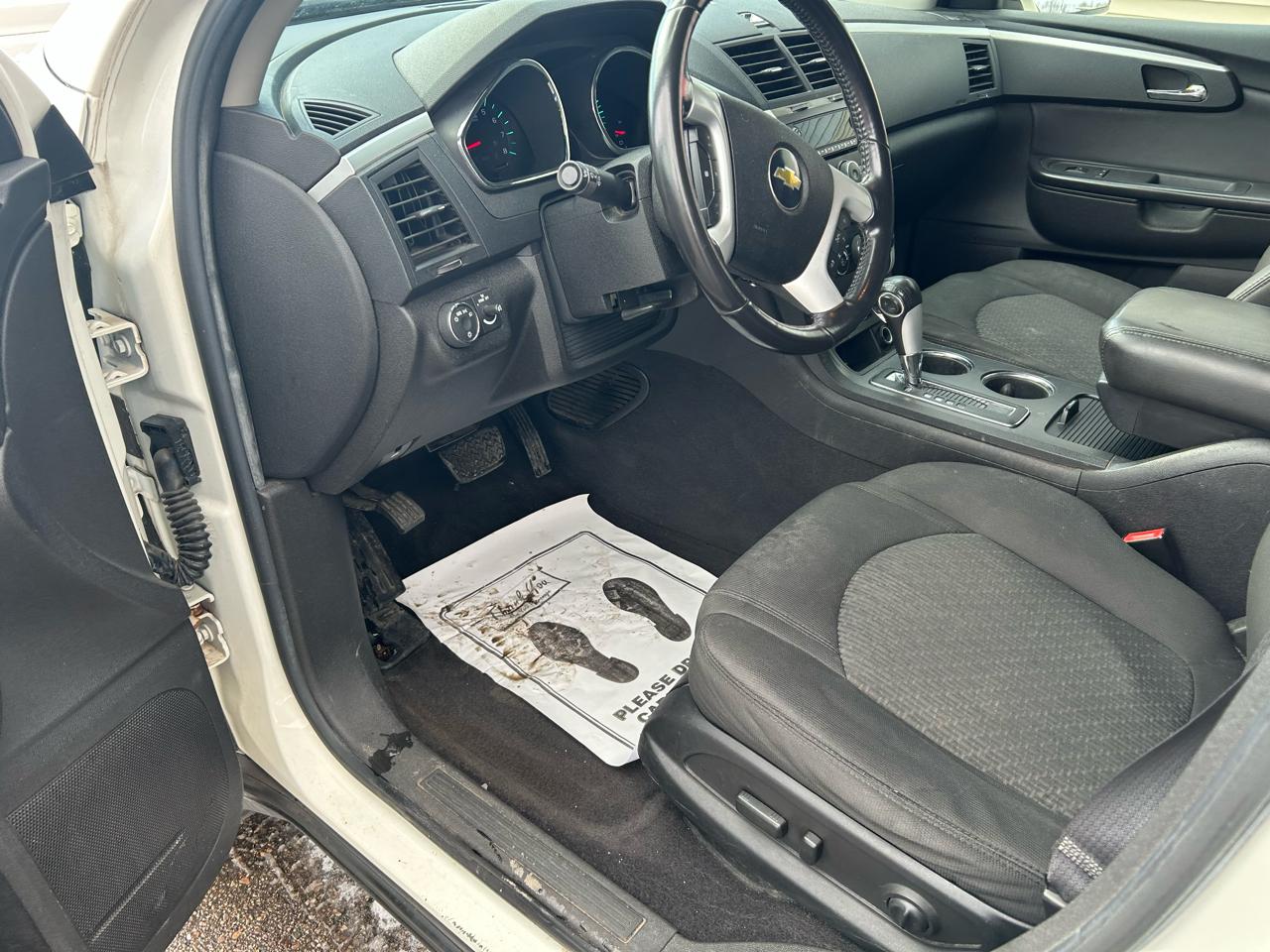 Chevrolet Traverse LT FWD 2011