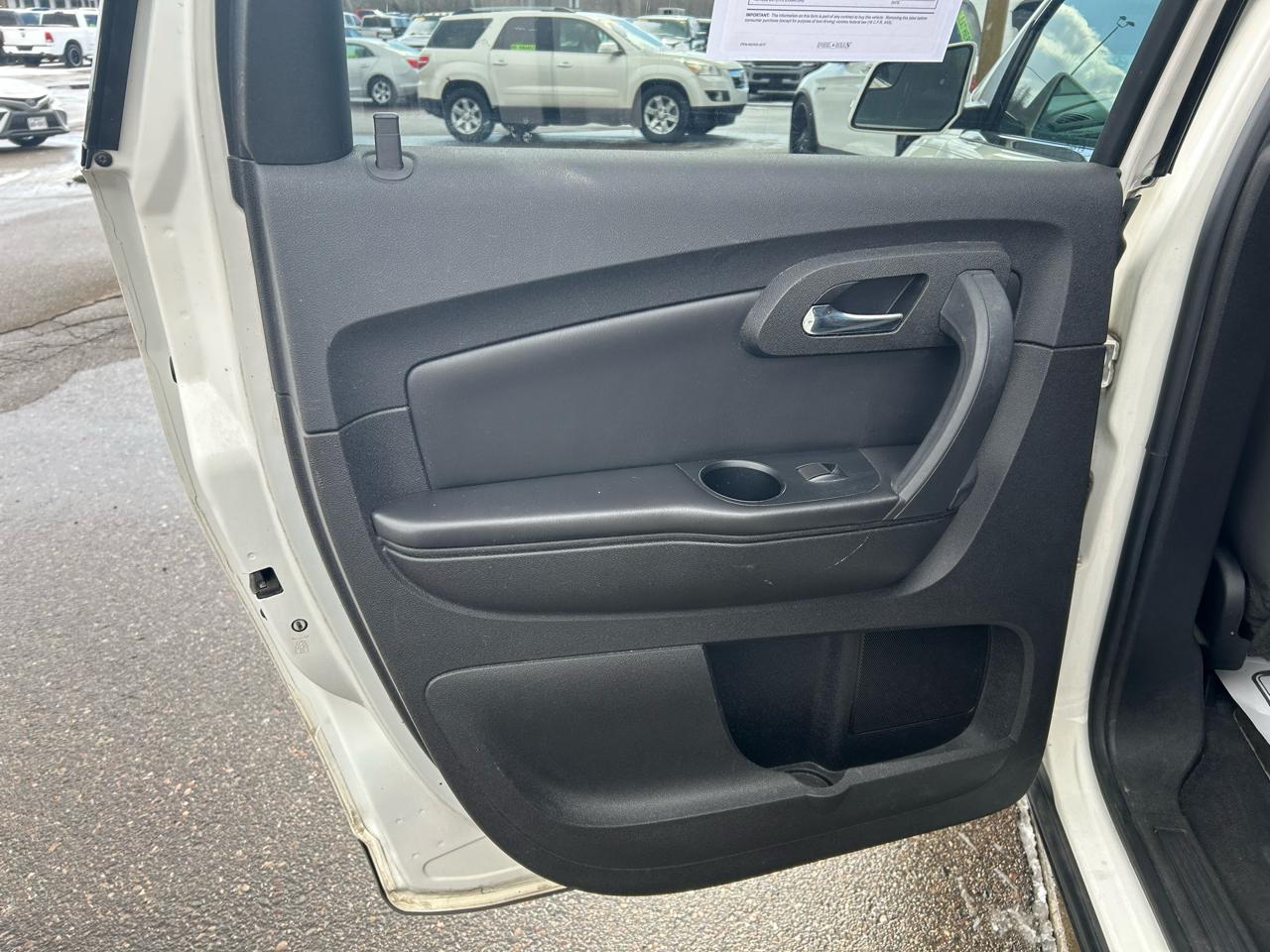 Chevrolet Traverse LT FWD 2011