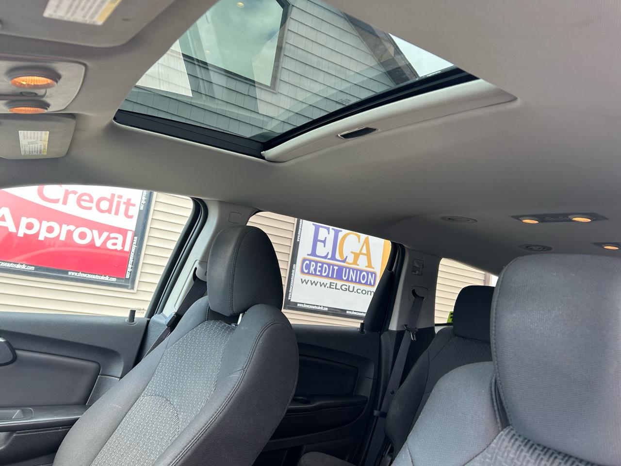 Chevrolet Traverse LT FWD 2011