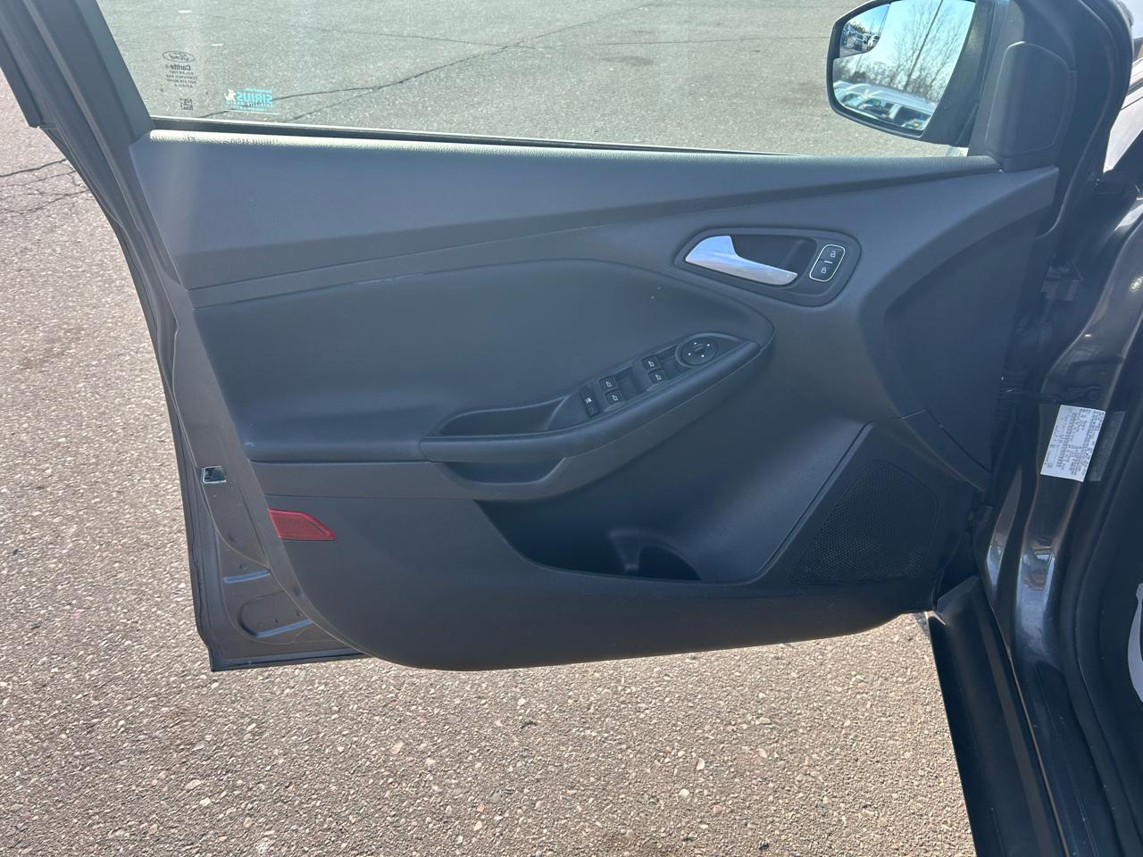 Ford Focus SE Hatch 2016